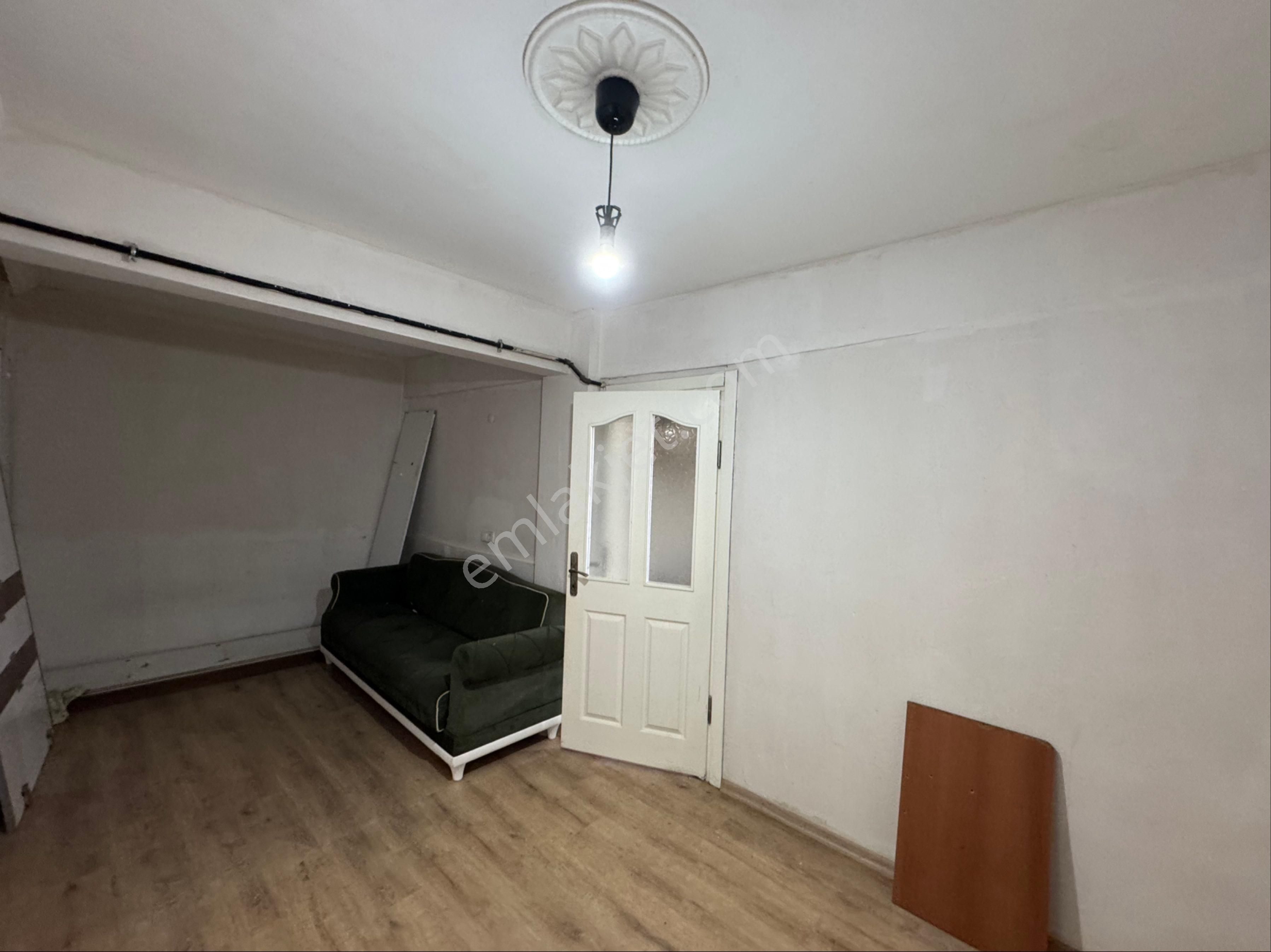 Arnavutköy Yavuz Selim Mah Kiralık 1+1 Giriş Daire - Görsel 6