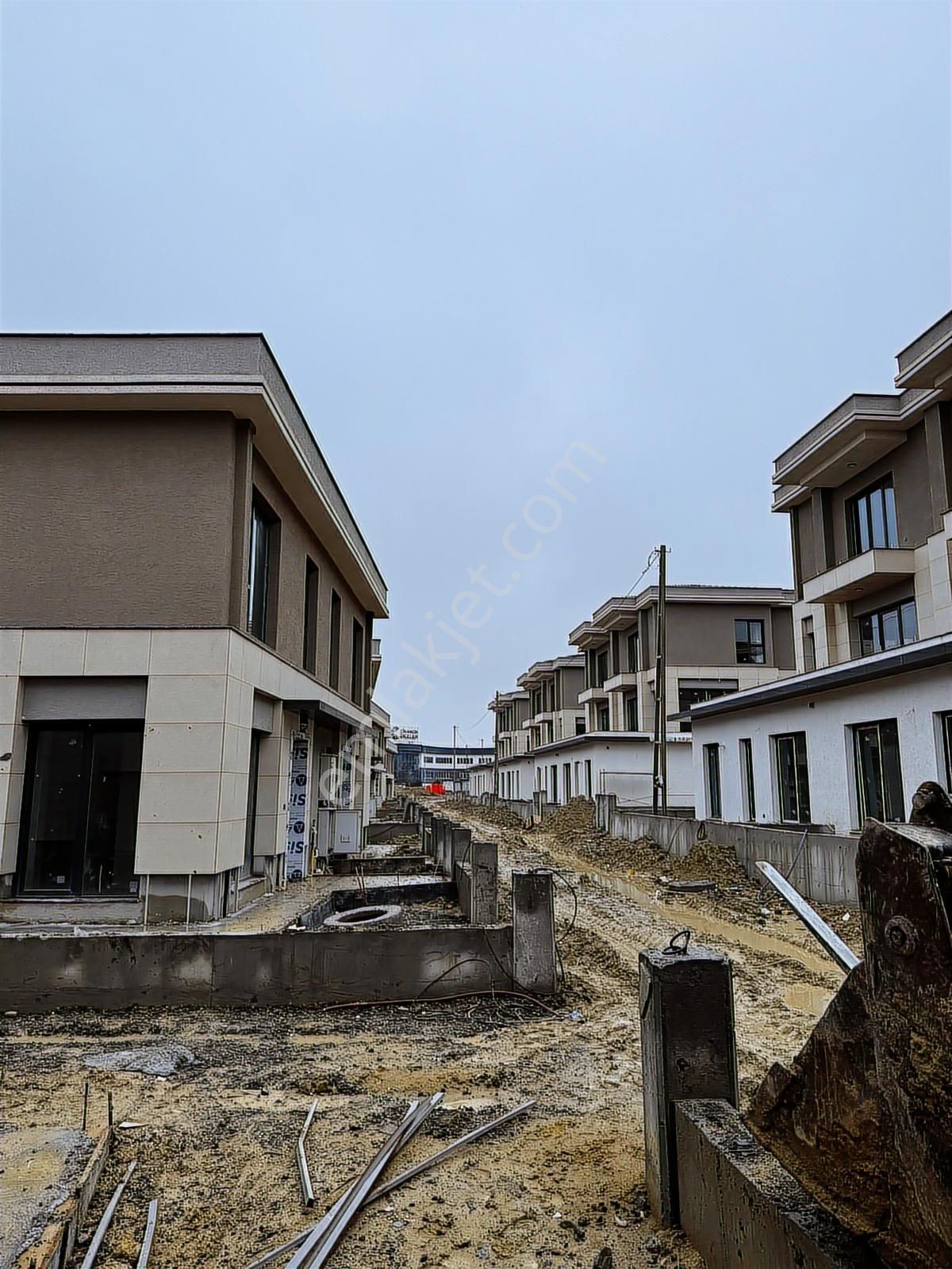 Bahçe Bahçeşehir Projesi Satılık 4+1 İkiz Villa Vadi Manzara - Görsel 15