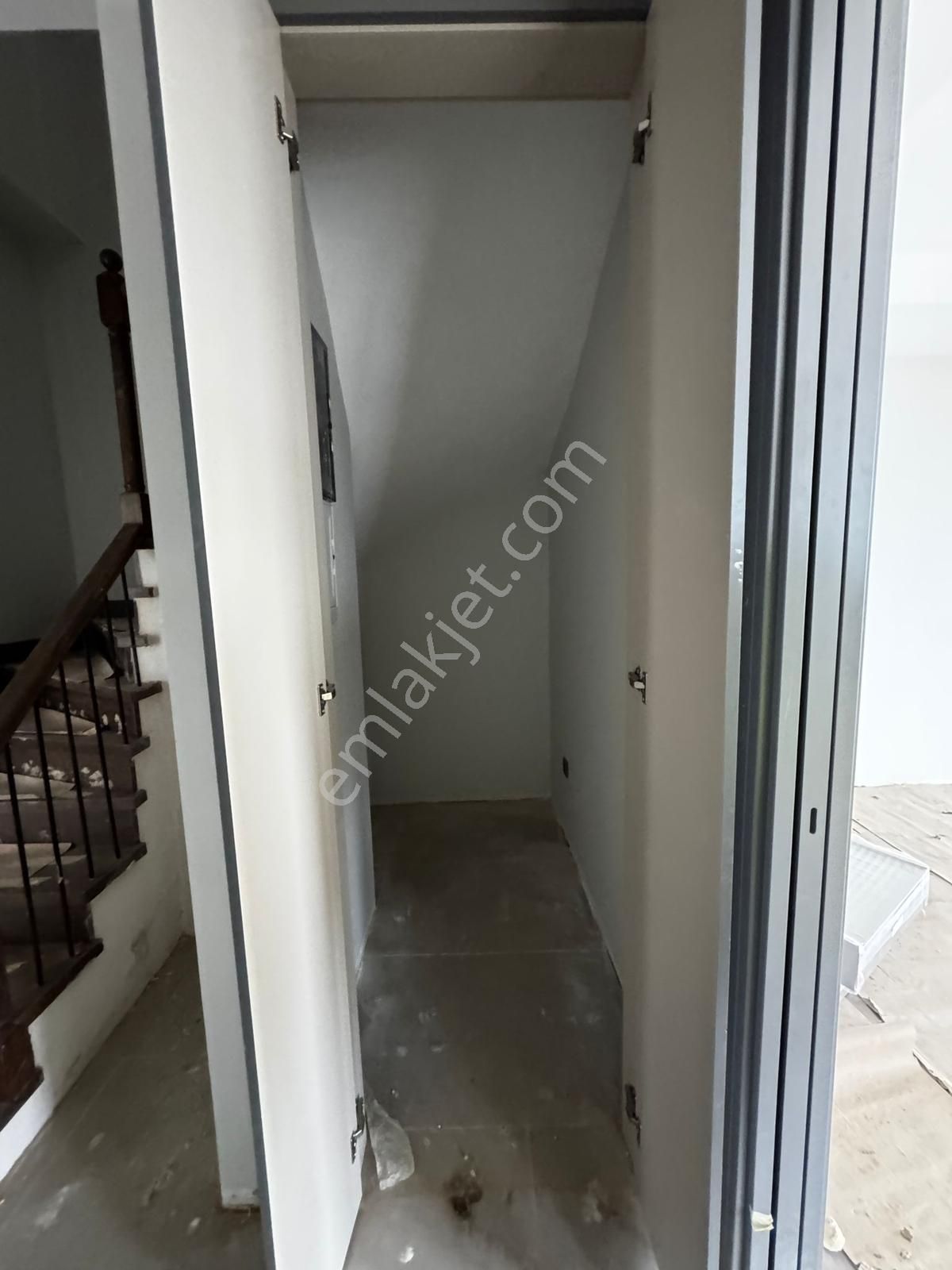 Bahçe Bahçeşehir Projesi Satılık 4+1 İkiz Villa Vadi Manzara - Görsel 30