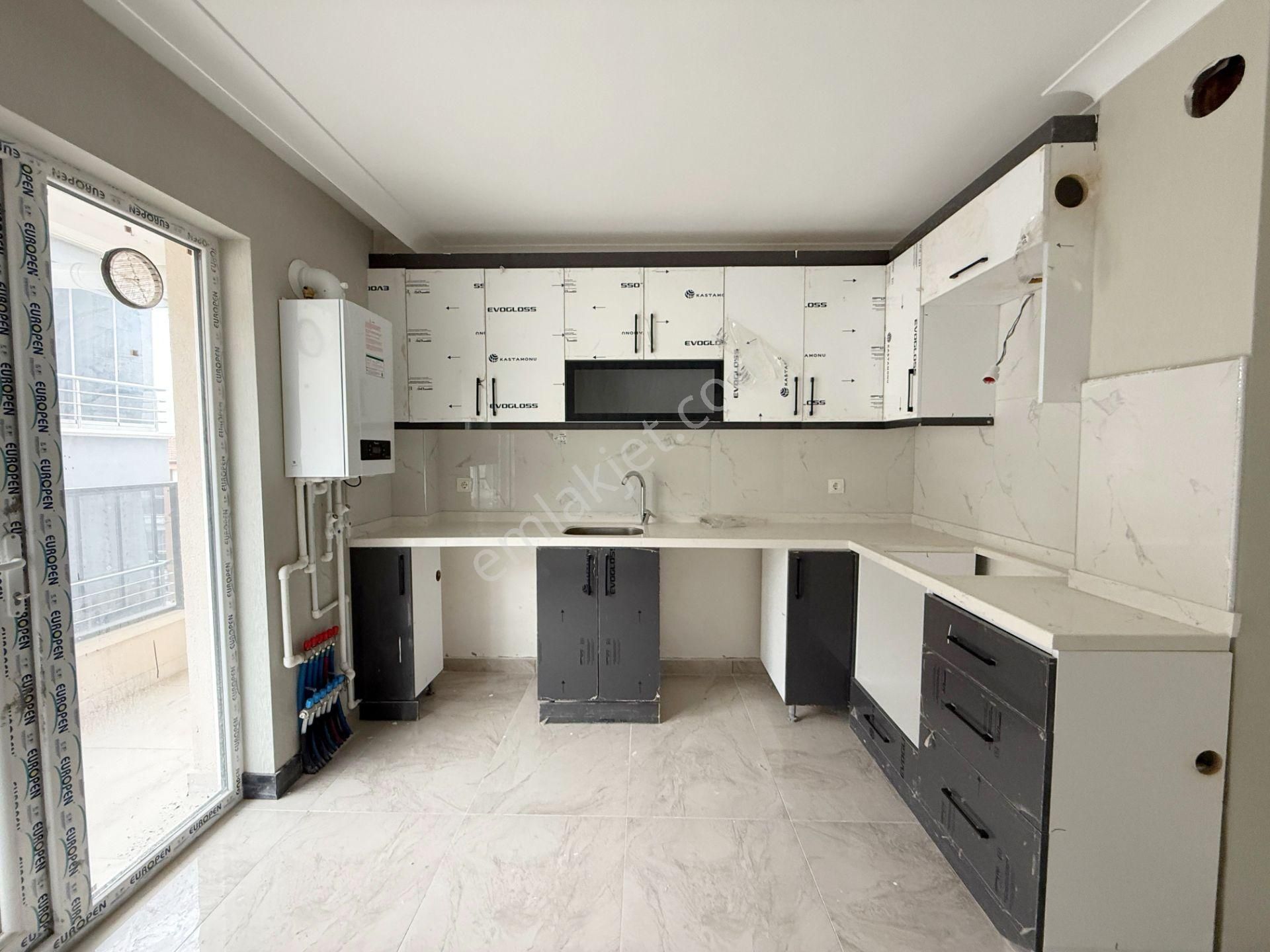 Öz'maşalllah.dan Katta Acil Satılık Sıfır Kombi Petekli 3+1 - Görsel 2