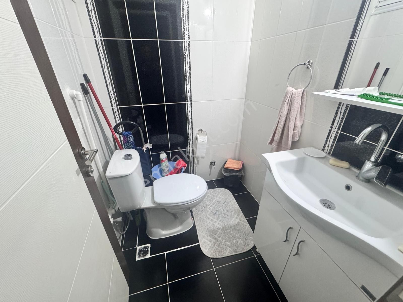 Kızıltoprak Mahellesinde Acil Satılık Doğalgaz'lı 2+1 Daire - Görsel 5