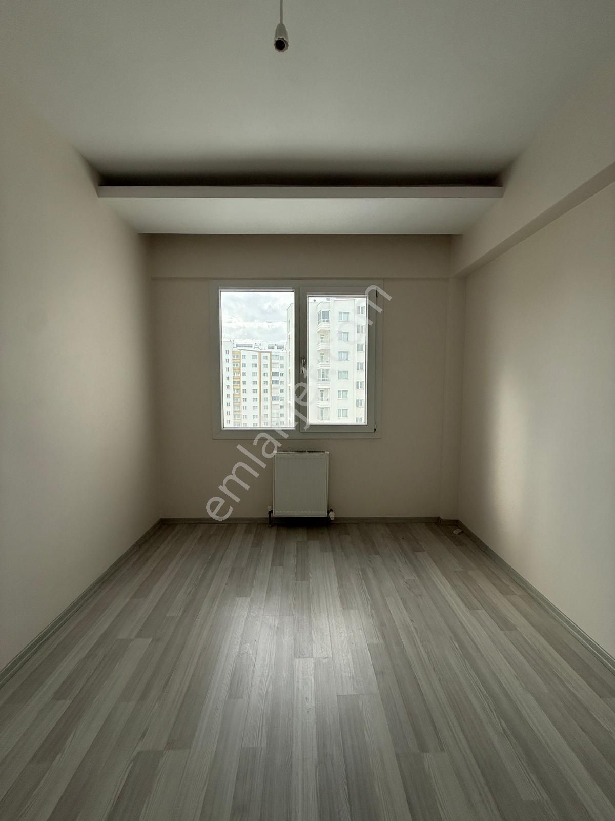 İldem'de 3+1 Geniş Ebeveyn Banyolu Meskenli Daire - Görsel 7