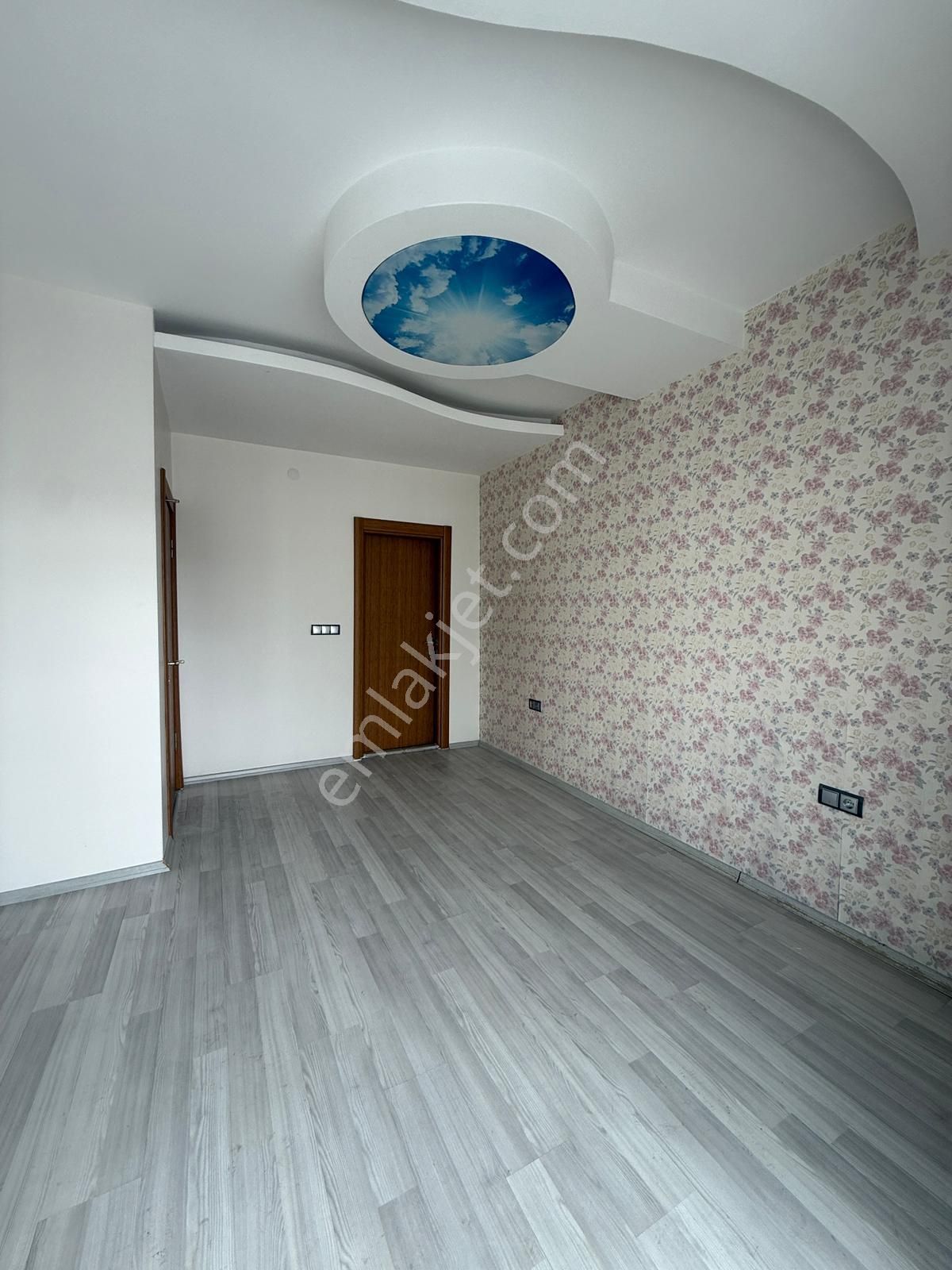 İldem'de 3+1 Geniş Ebeveyn Banyolu Meskenli Daire - Görsel 10