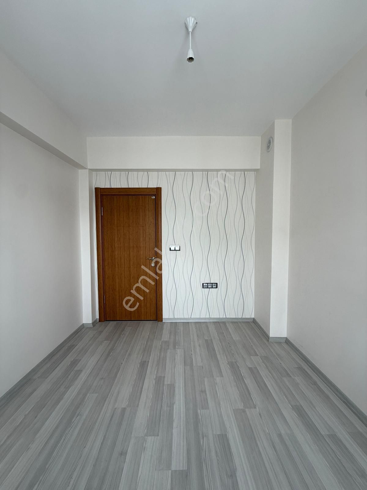 İldem'de 3+1 Geniş Ebeveyn Banyolu Meskenli Daire - Görsel 17