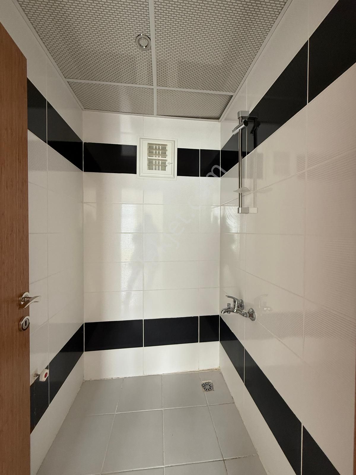 İldem'de 3+1 Geniş Ebeveyn Banyolu Meskenli Daire - Görsel 18