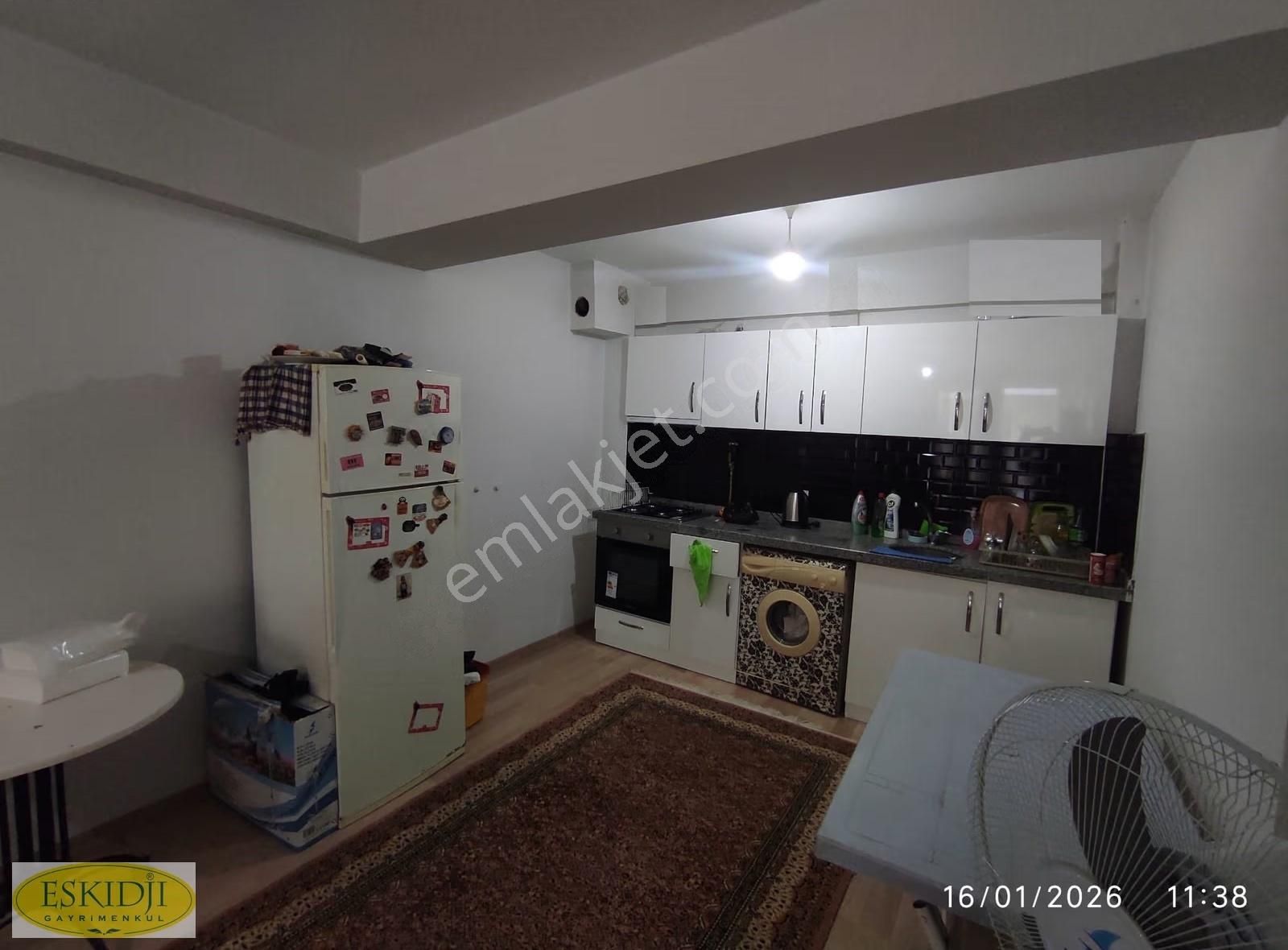 Çanakkale Merkez İsmetpaşa Mah.site İçi Satılık Arakat 1+1 Daire - Görsel 5