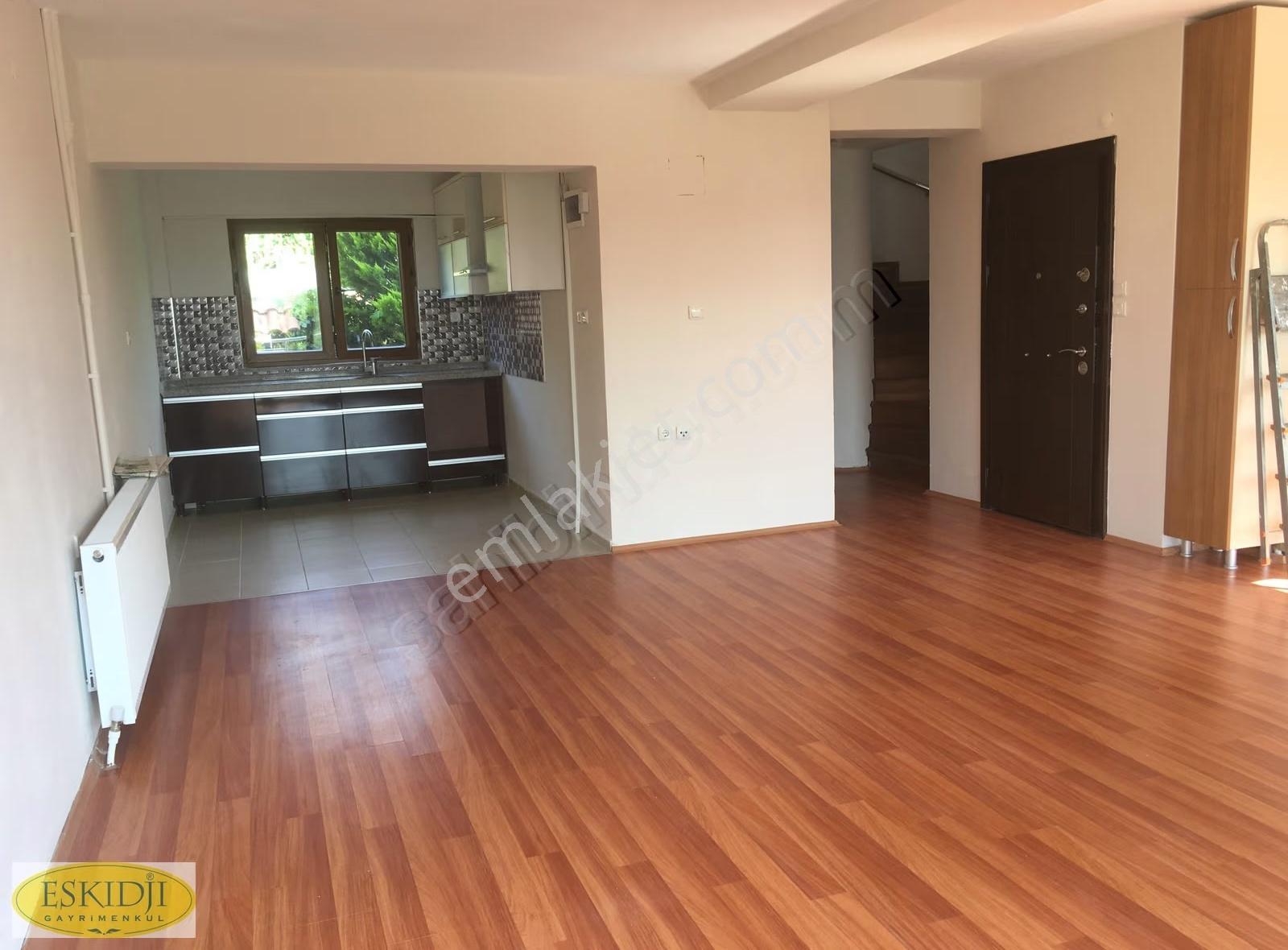 Çanakkale Güzelyalı Da Deniz Manzaralı Kiralık Villa - Görsel 5