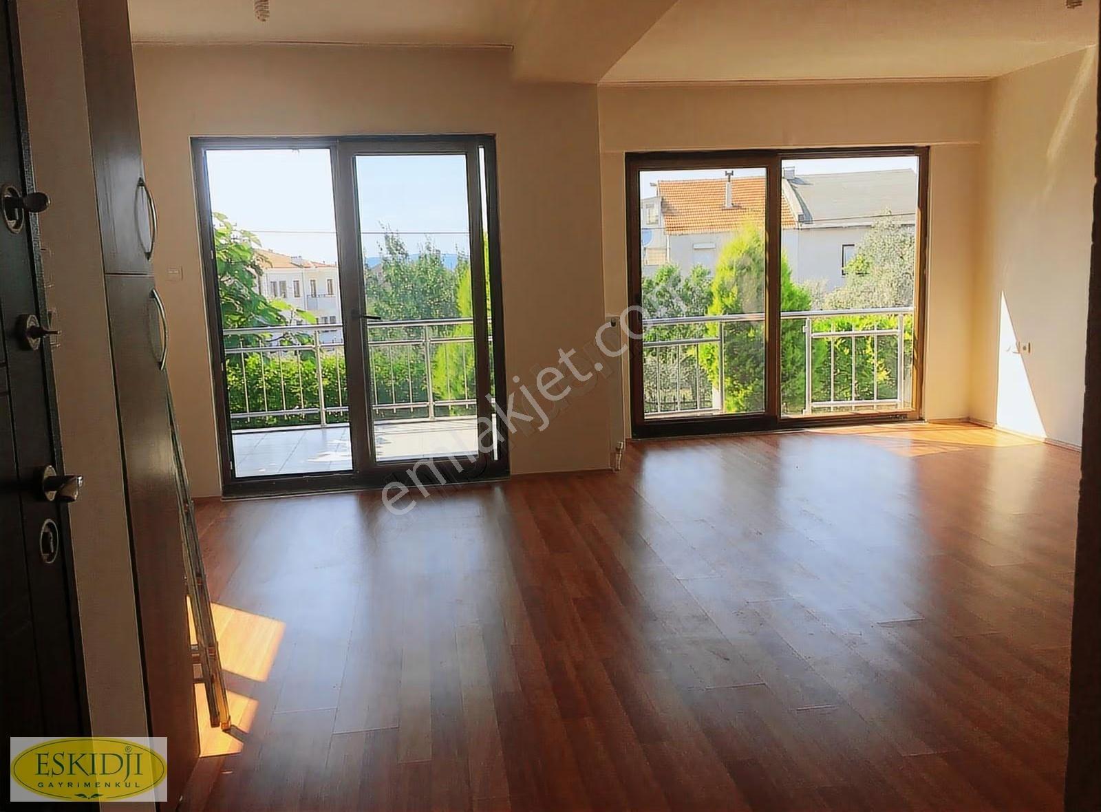 Çanakkale Güzelyalı Da Deniz Manzaralı Kiralık Villa - Görsel 4