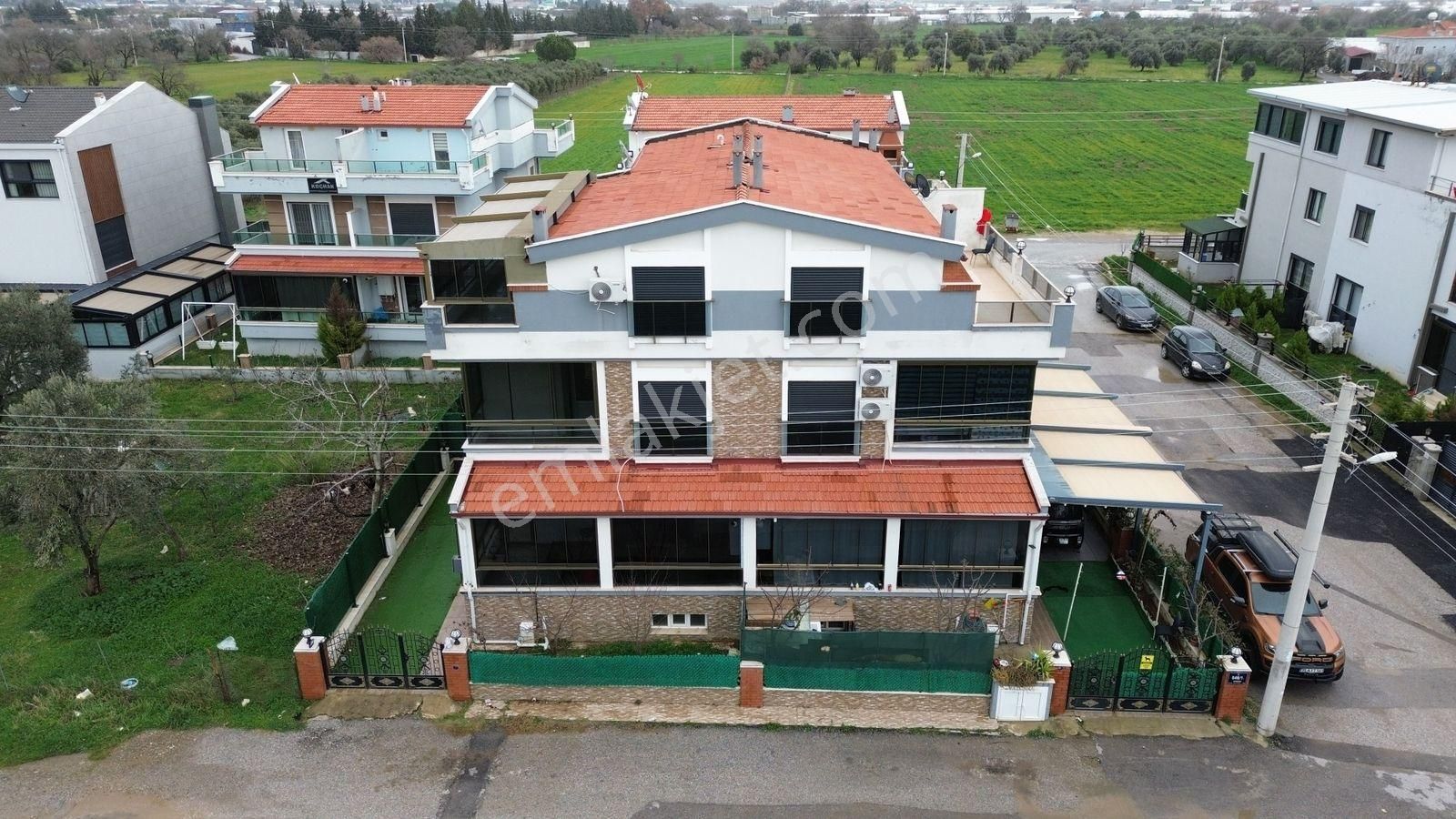 Menderes Mithatpaşa Mahallesi Satılık İkiz Villa - Görsel 2