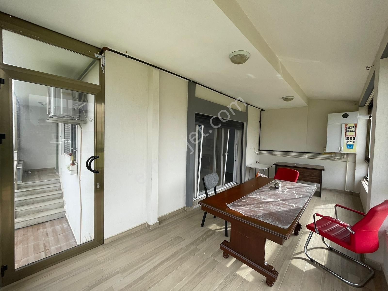 Menderes Mithatpaşa Mahallesi Satılık İkiz Villa - Görsel 14