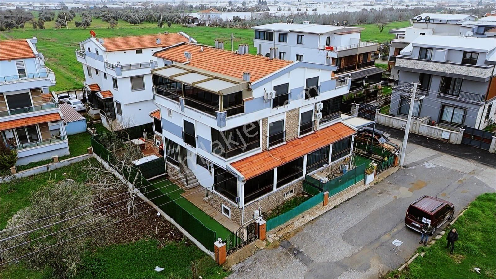 Menderes Mithatpaşa Mahallesi Satılık İkiz Villa - Görsel 3