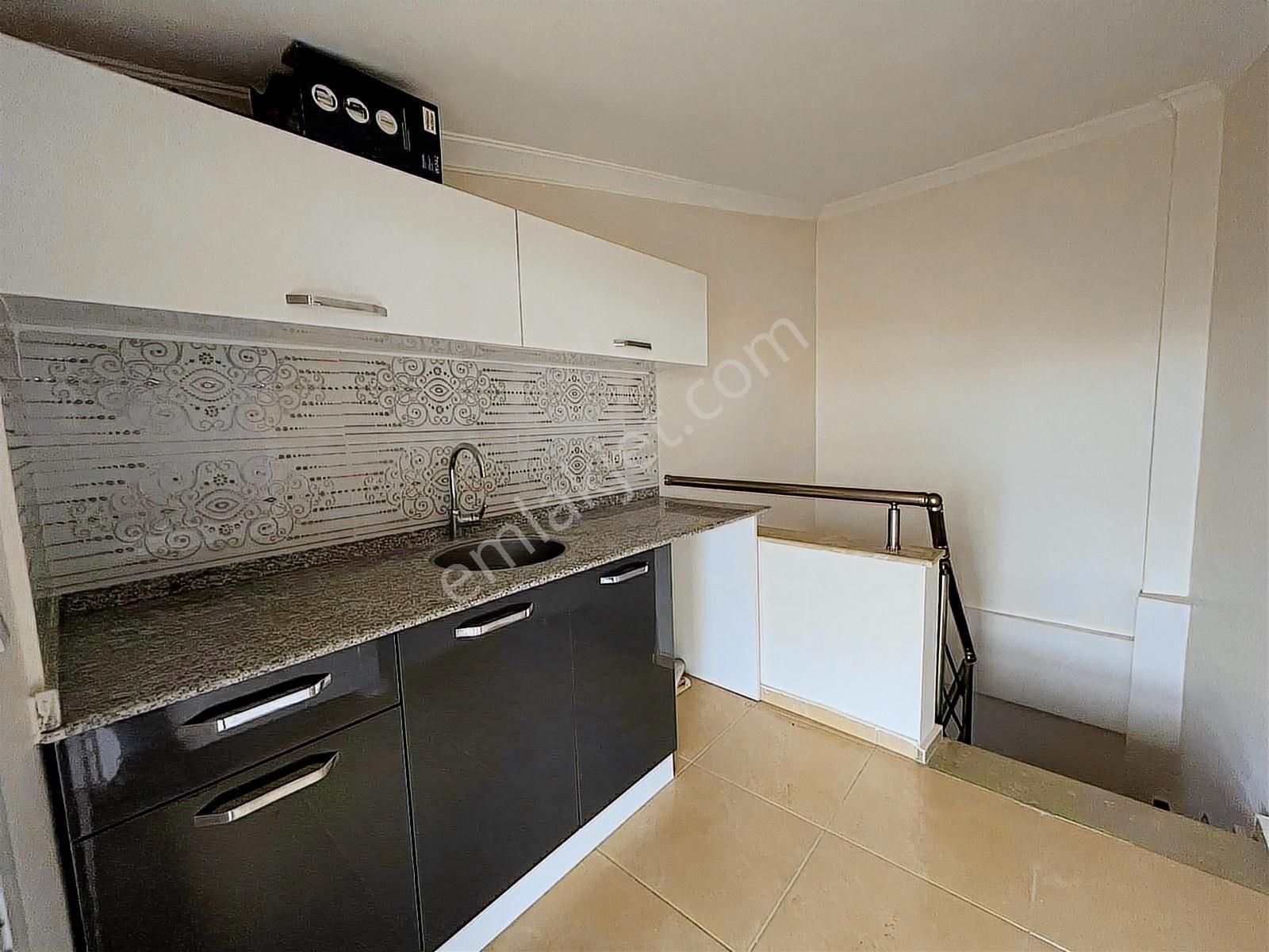 Menderes Mithatpaşa Mahallesi Satılık İkiz Villa - Görsel 27