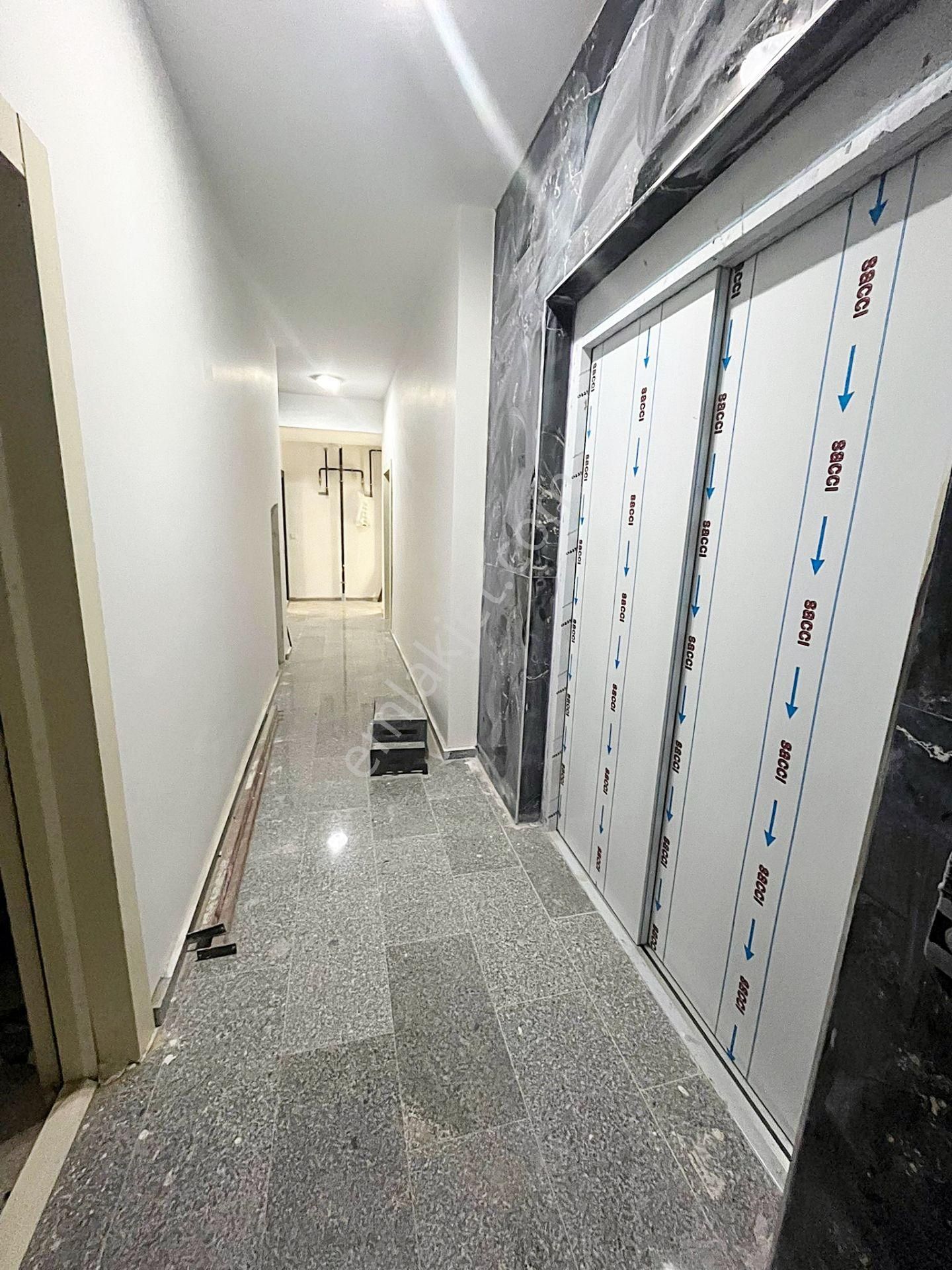 Boş ... Ayşekadın Metro İst.na Yakın Oturuma Hazır Kombili 2+1 - Görsel 13