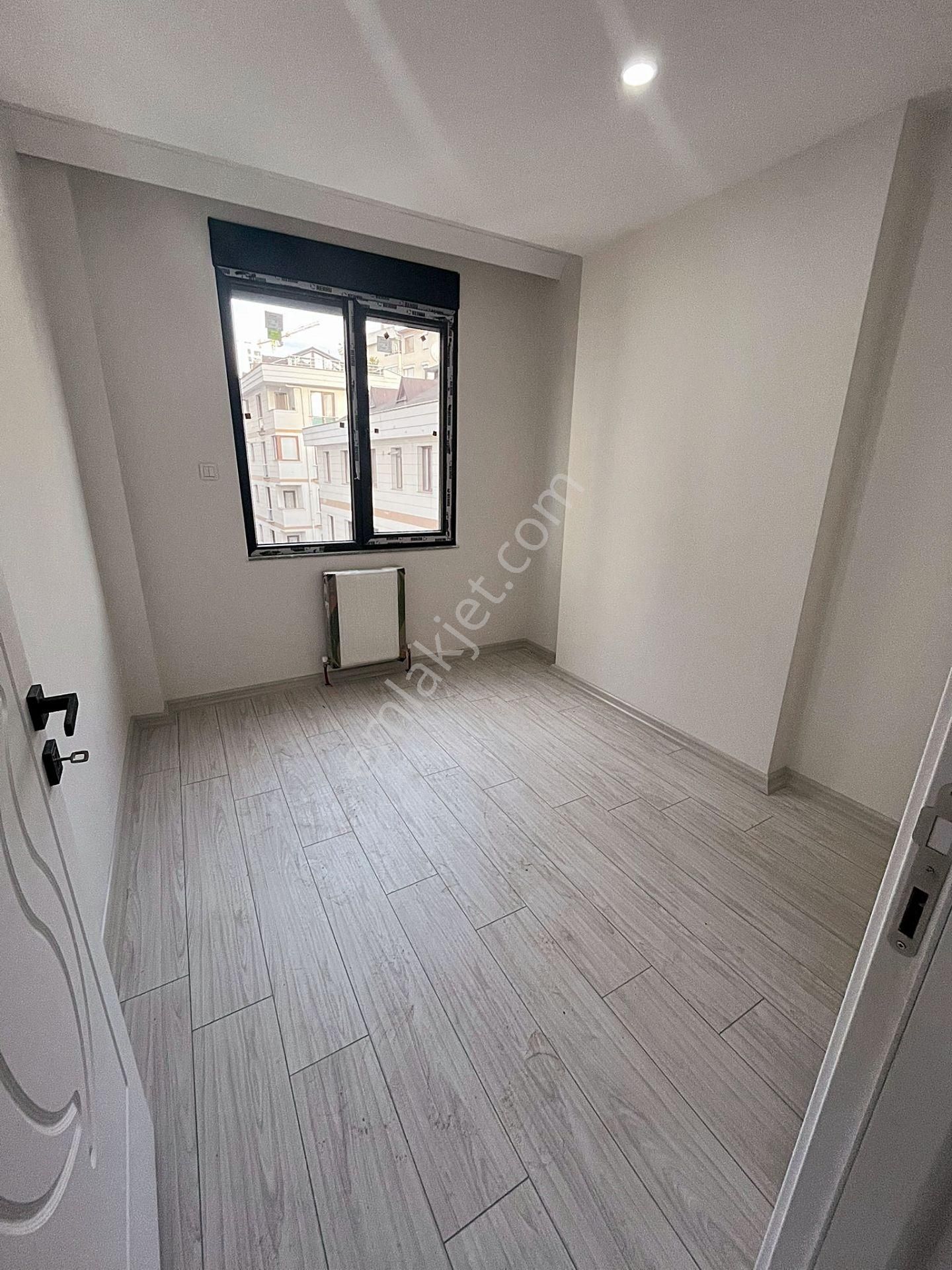 Boş ... Ayşekadın Metro İst.na Yakın Oturuma Hazır Kombili 2+1 - Görsel 11