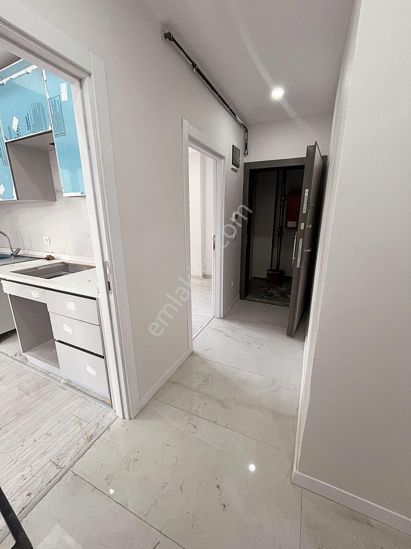 Boş ... Ayşekadın Metro İst.na Yakın Oturuma Hazır Kombili 2+1 - Görsel 17