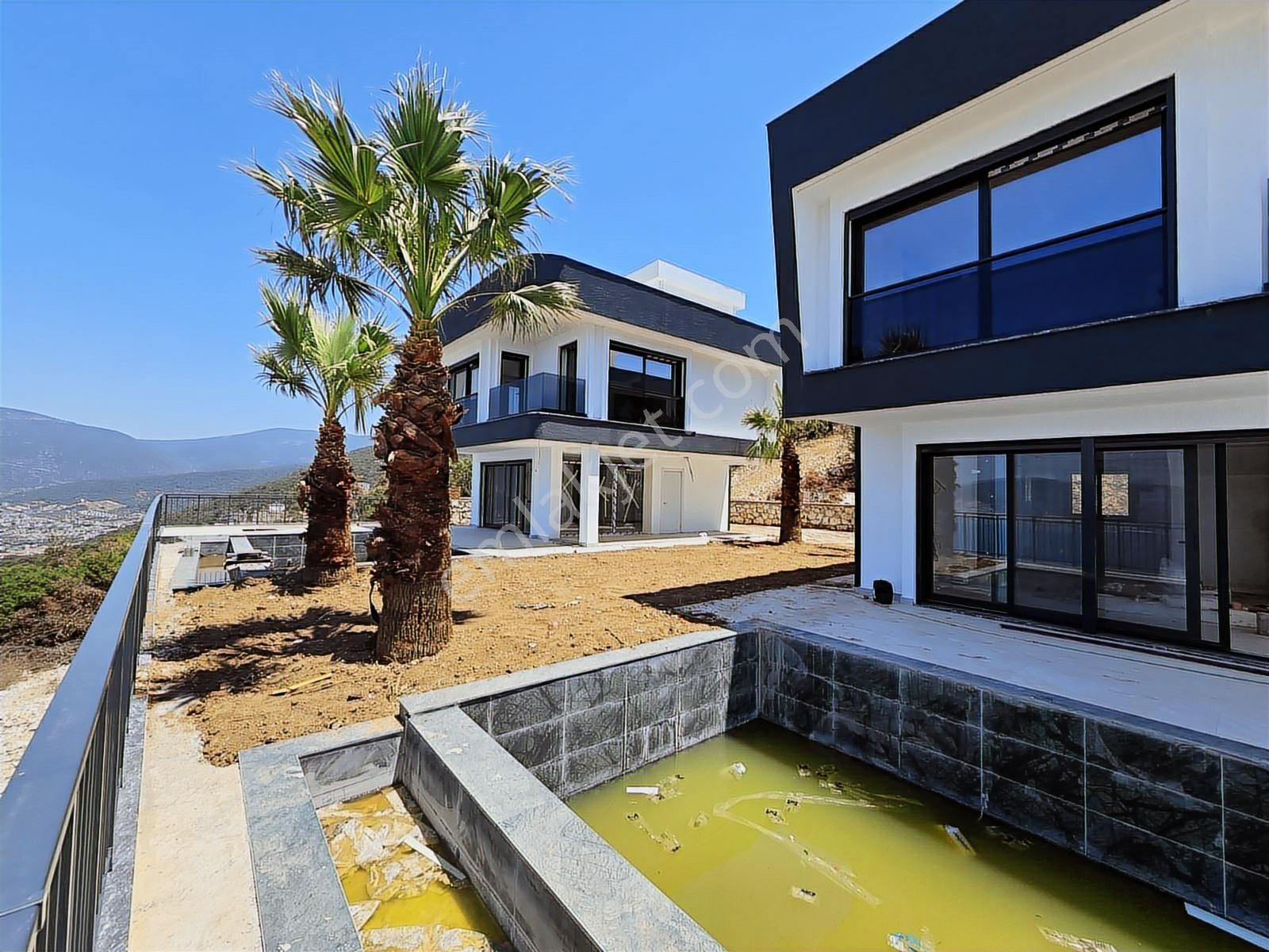 Didim Akbük'te Muhteşem Deniz Manzaralı Lüx Havuzlu Villalar - Görsel 3