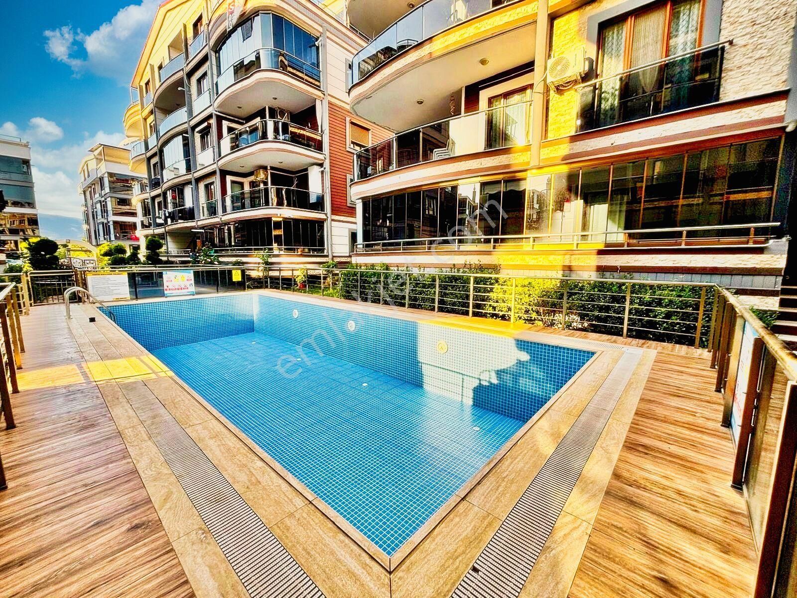 🛑🛑aktif'ten Akçay'da Satılık Yüzme Havuzlu Çift Banyolu Ön Cephe Harika 4+1 Dublex