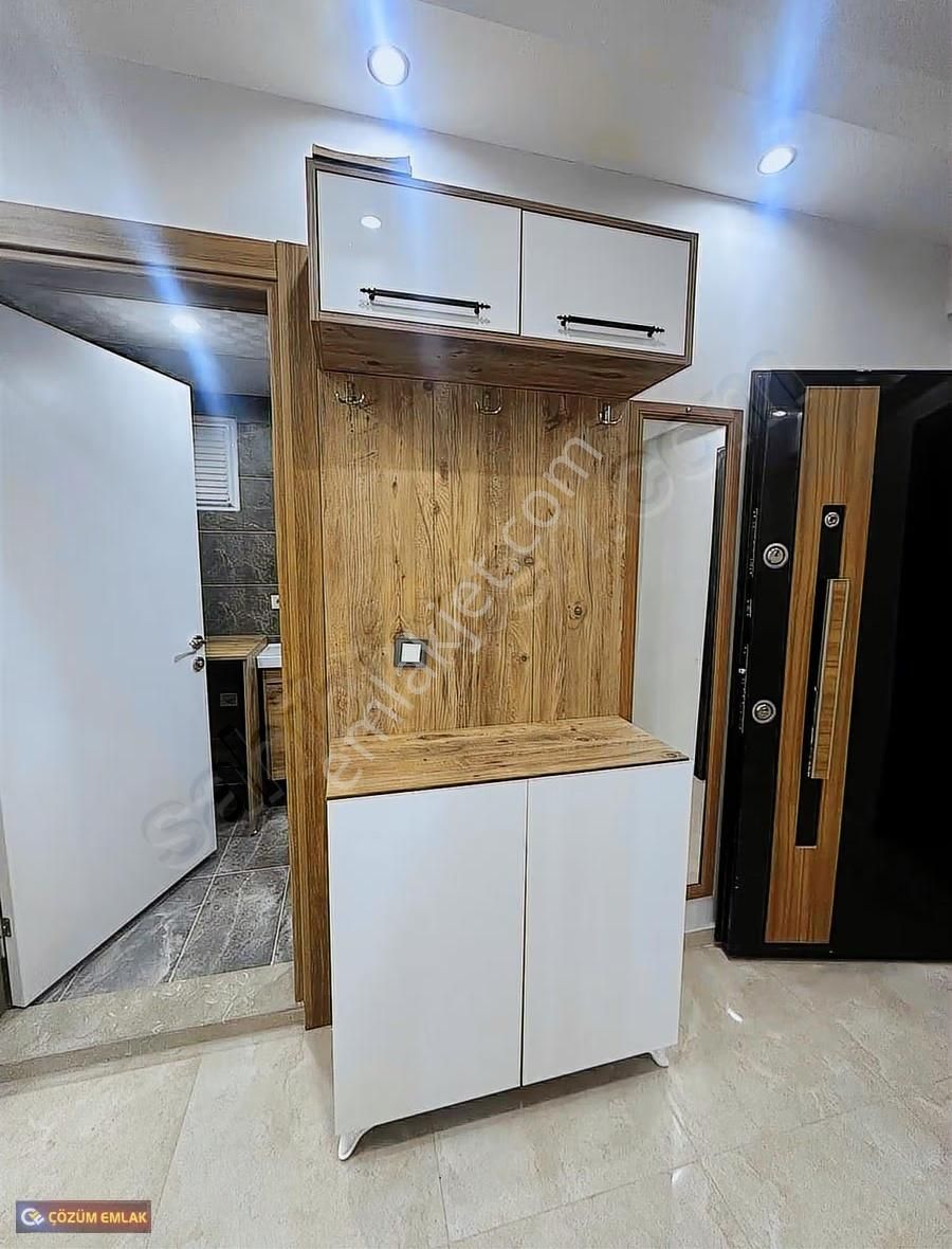 Çözüm Emlak'tan İstasyon Caddesine Yakın 2+1 Karanlıksız Daire - Görsel 18