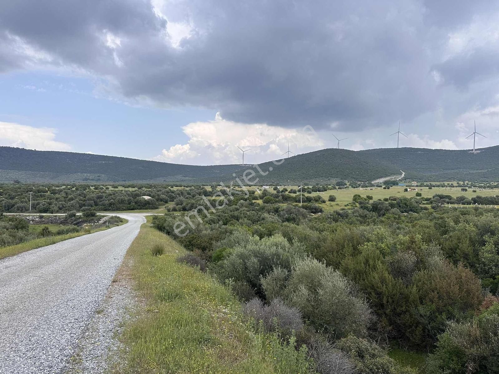 4 Tarafı Yol 615m2 Satılık Ticari+konut Arsa - Görsel 3