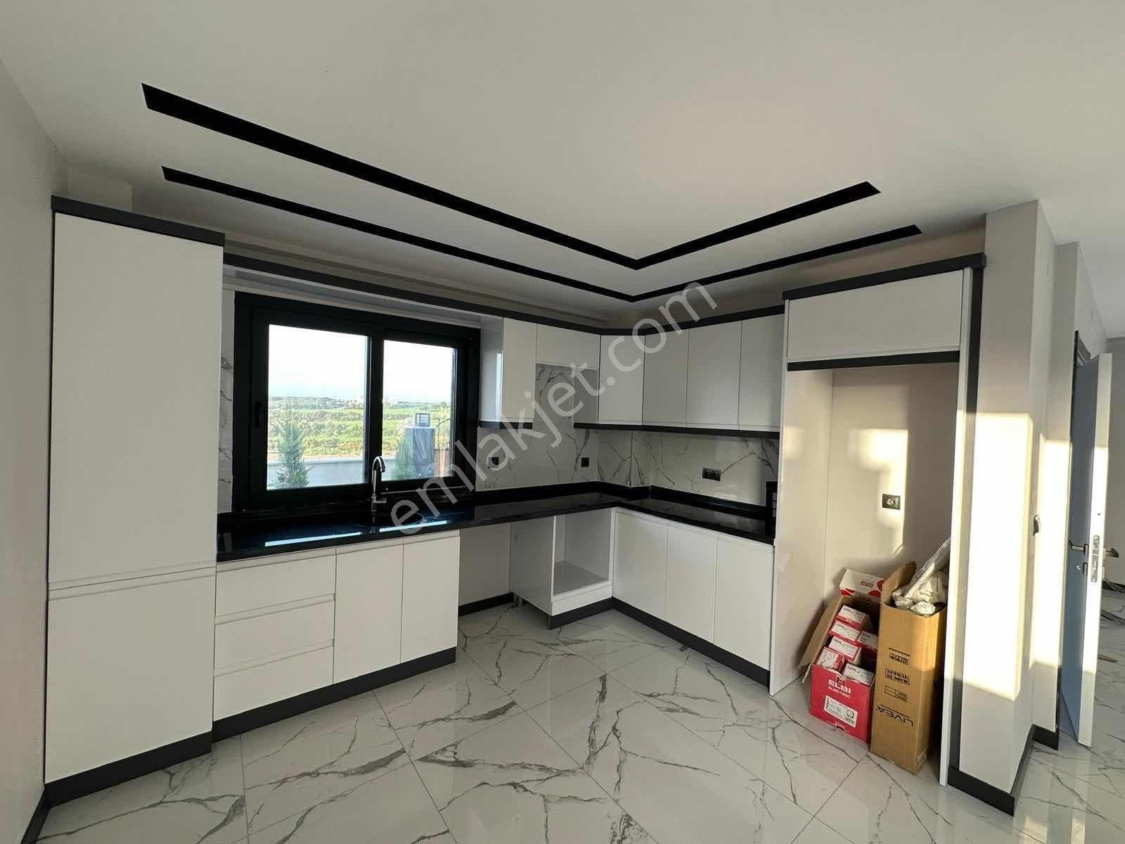 Tam Müstakil Deniz Ve Sunset Manzaralı Havuzlu Yeni 3+1 Villa - Görsel 3