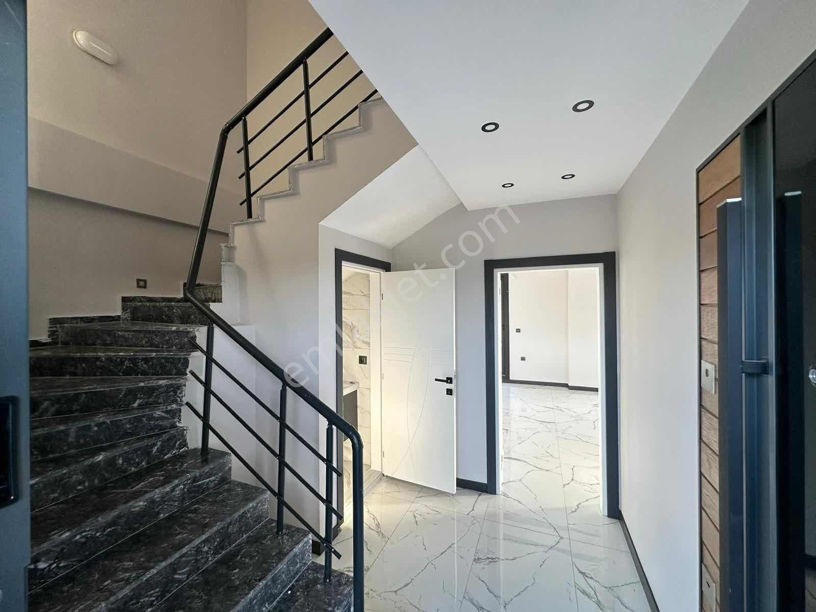 Tam Müstakil Deniz Ve Sunset Manzaralı Havuzlu Yeni 3+1 Villa - Görsel 7