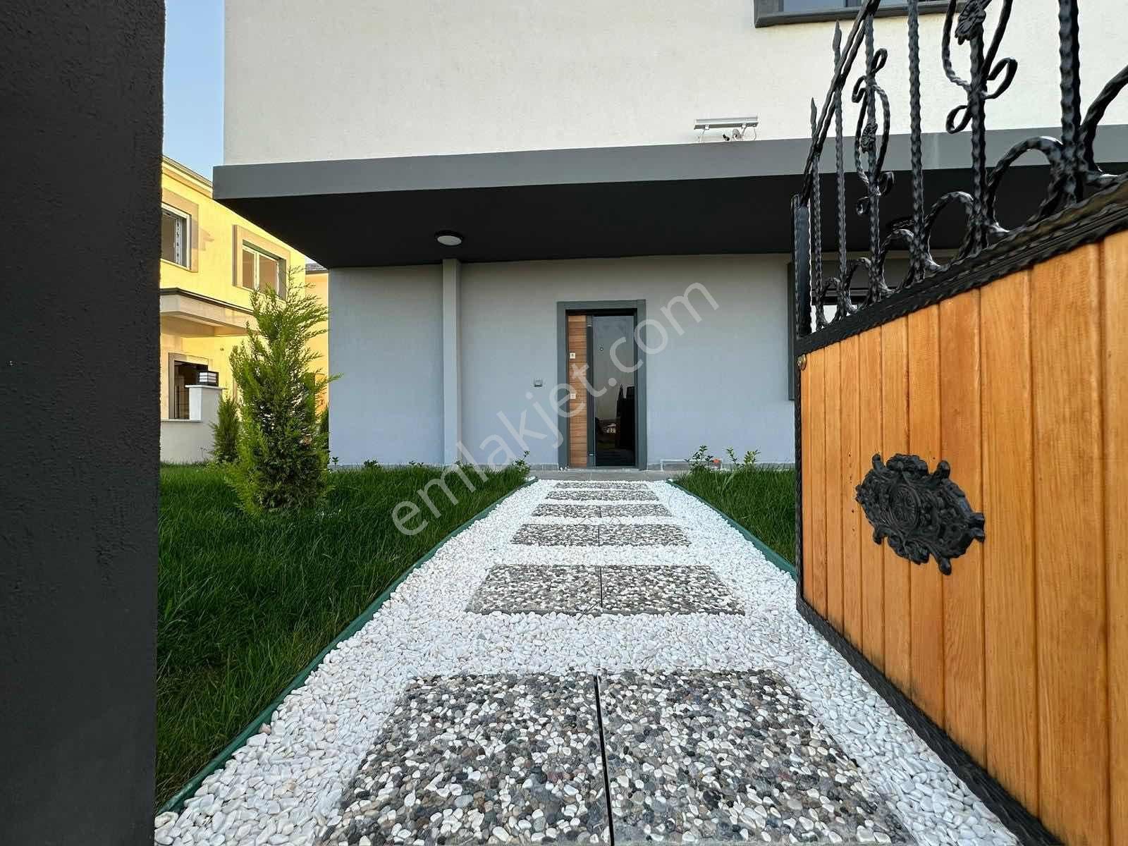 Tam Müstakil Deniz Ve Sunset Manzaralı Havuzlu Yeni 3+1 Villa - Görsel 8