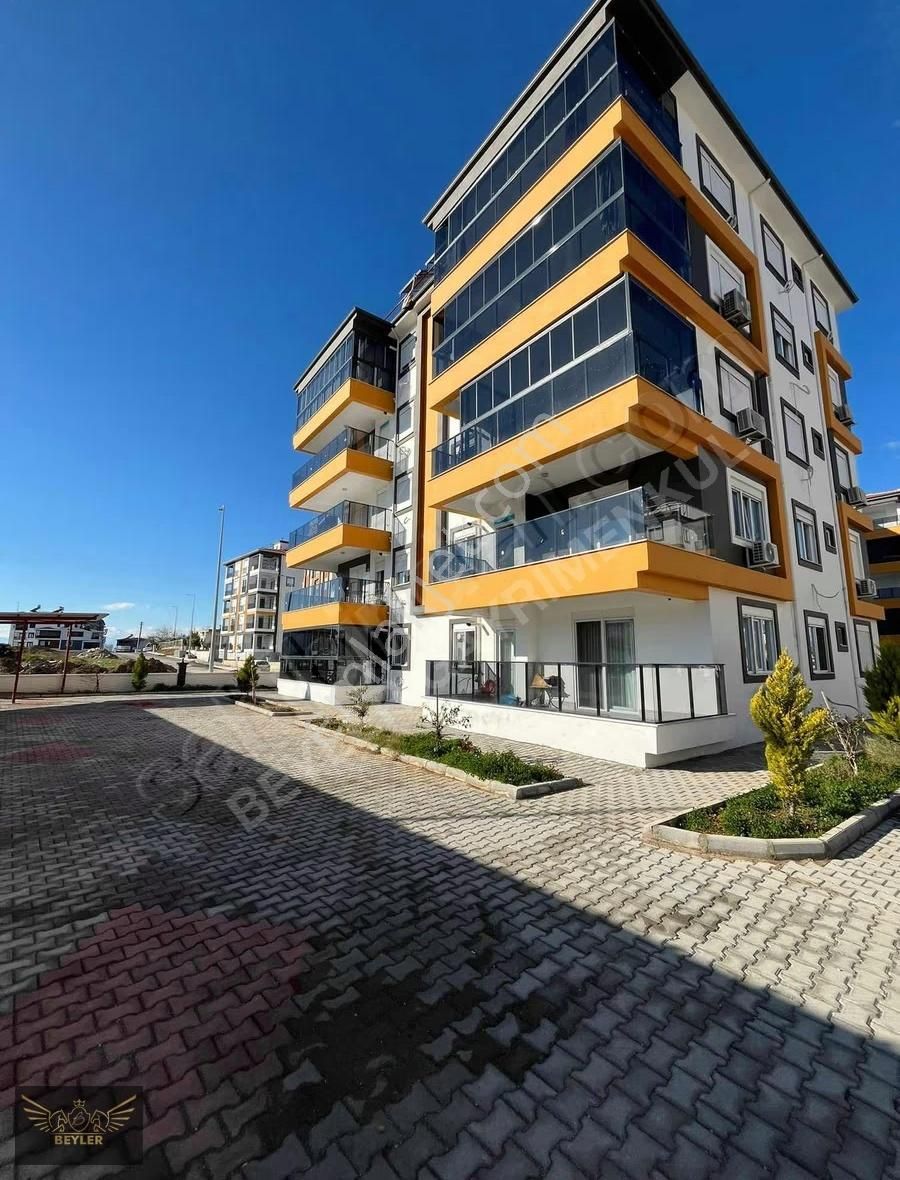Serik Merkez Mh. Satılık 3+1 140 M2 Ara Kat Sıfır Daire