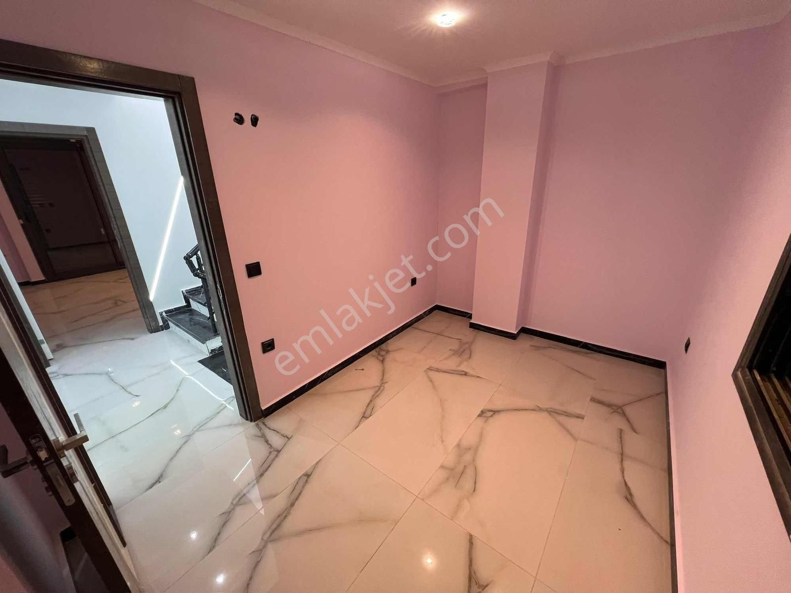 350m2 Arsa İçinde 5+1 Açık Teras Havuz Otopark Tam Müstakil - Görsel 35