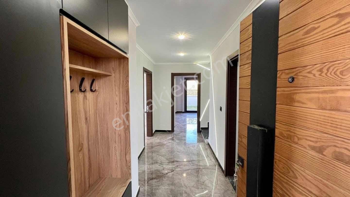 350m2 Arsa İçinde 5+1 Açık Teras Havuz Otopark Tam Müstakil - Görsel 20