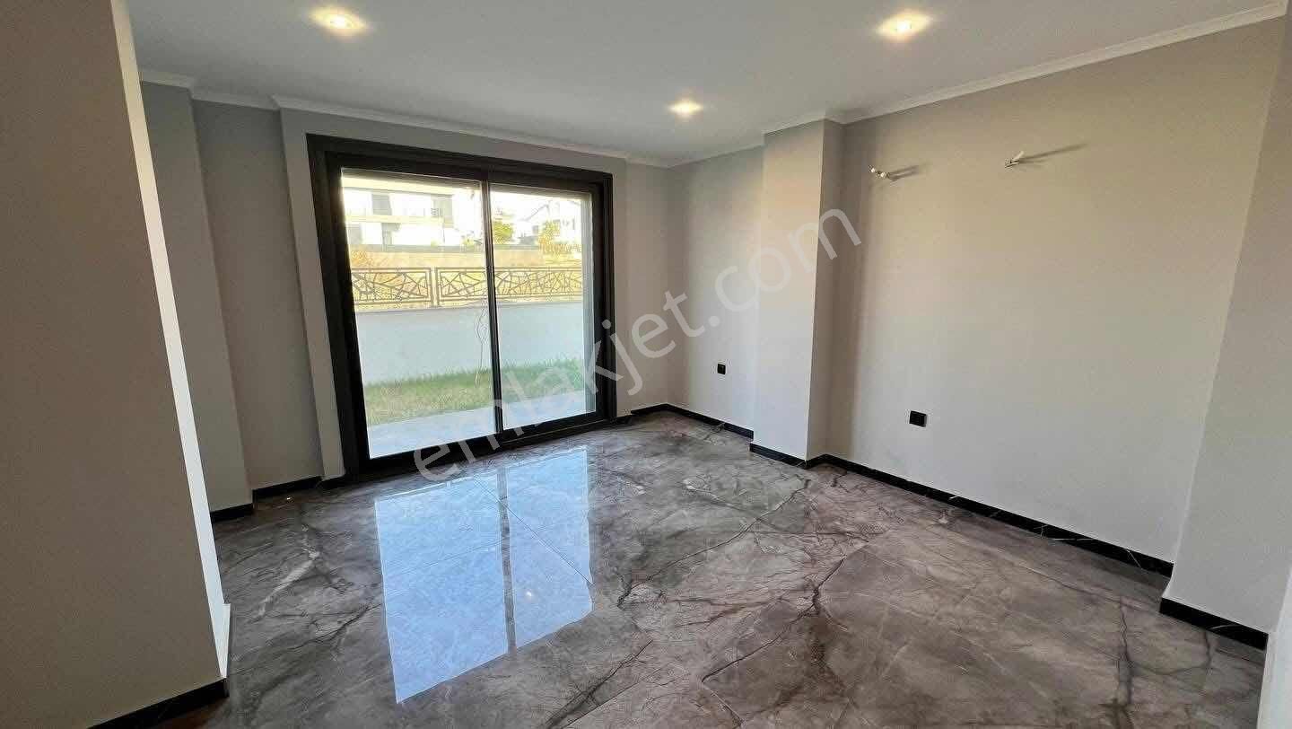 350m2 Arsa İçinde 5+1 Açık Teras Havuz Otopark Tam Müstakil - Görsel 12