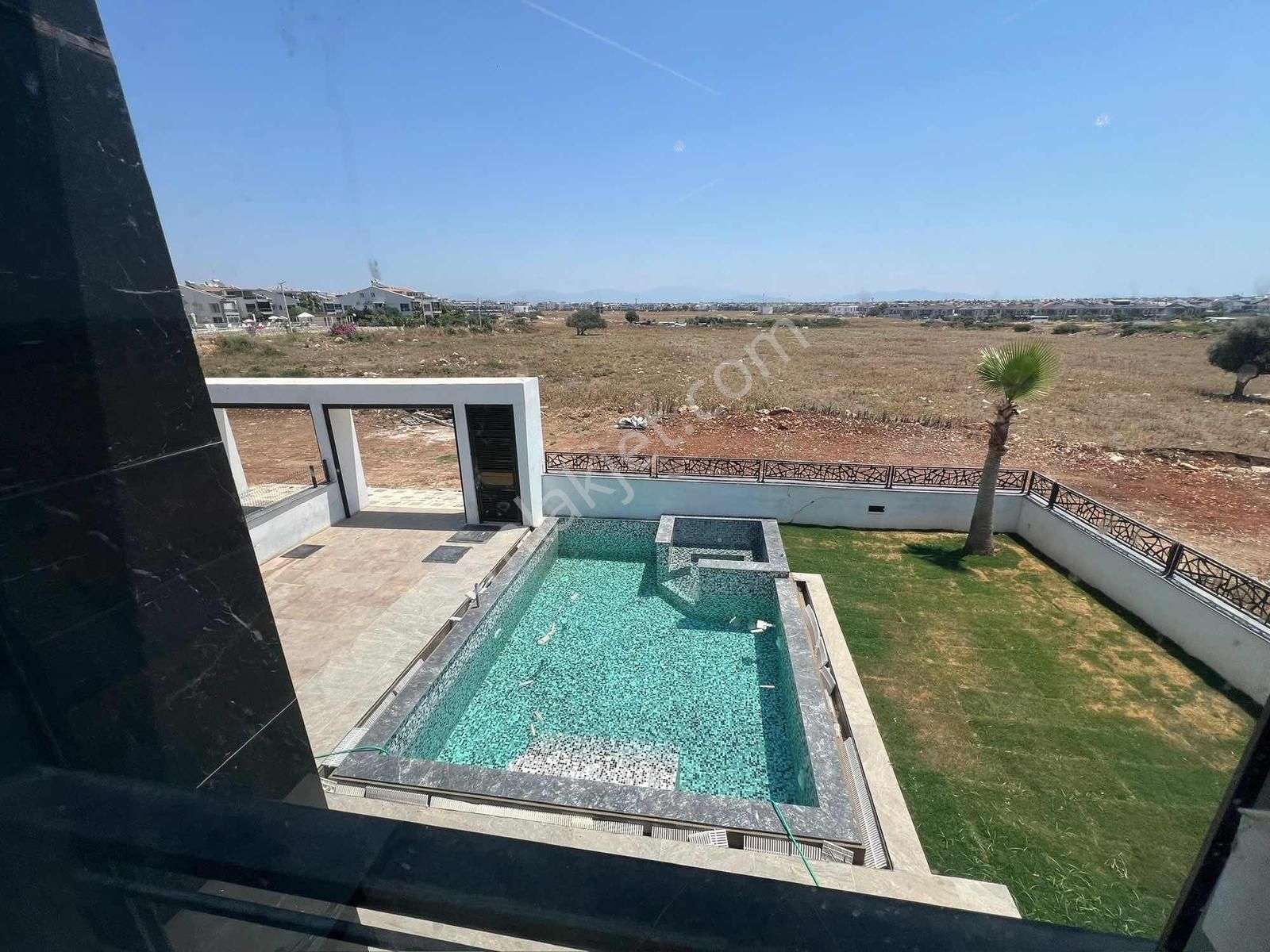 350m2 Arsa İçinde 5+1 Açık Teras Havuz Otopark Tam Müstakil - Görsel 31