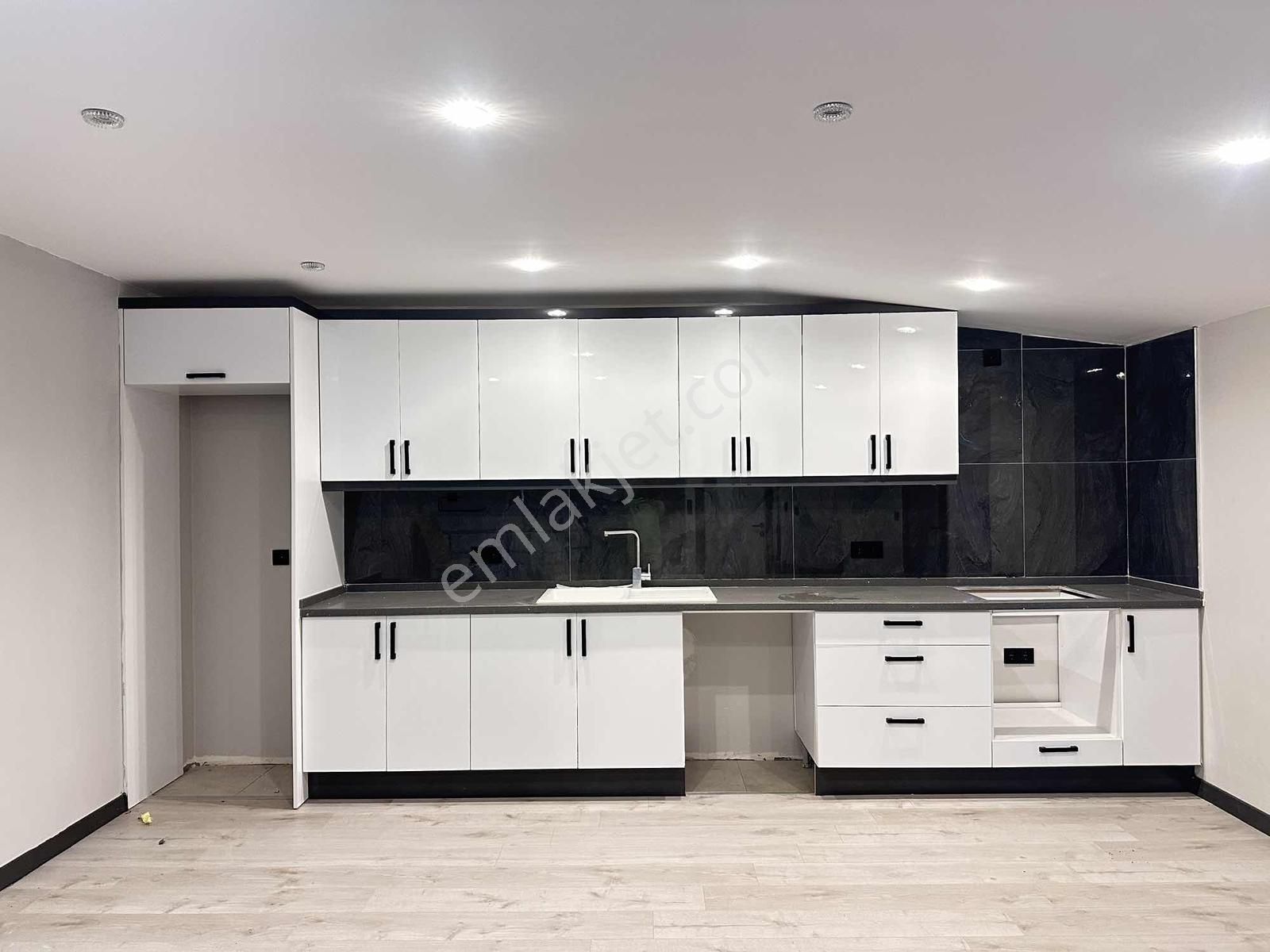 Hisar Mahallesinde 3+1 Ön Cephe Geniş Teras Balkonlu Sıfır Daire - Görsel 12