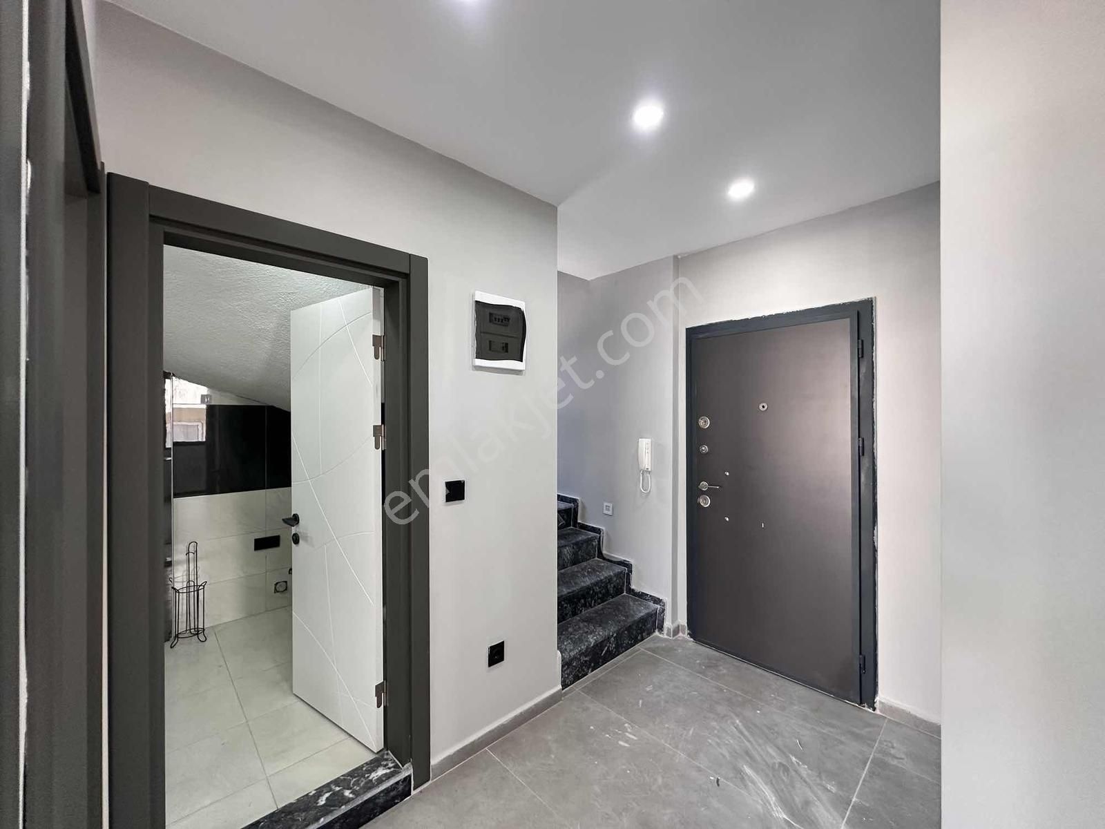 Hisar Mahallesinde 3+1 Ön Cephe Geniş Teras Balkonlu Sıfır Daire - Görsel 24