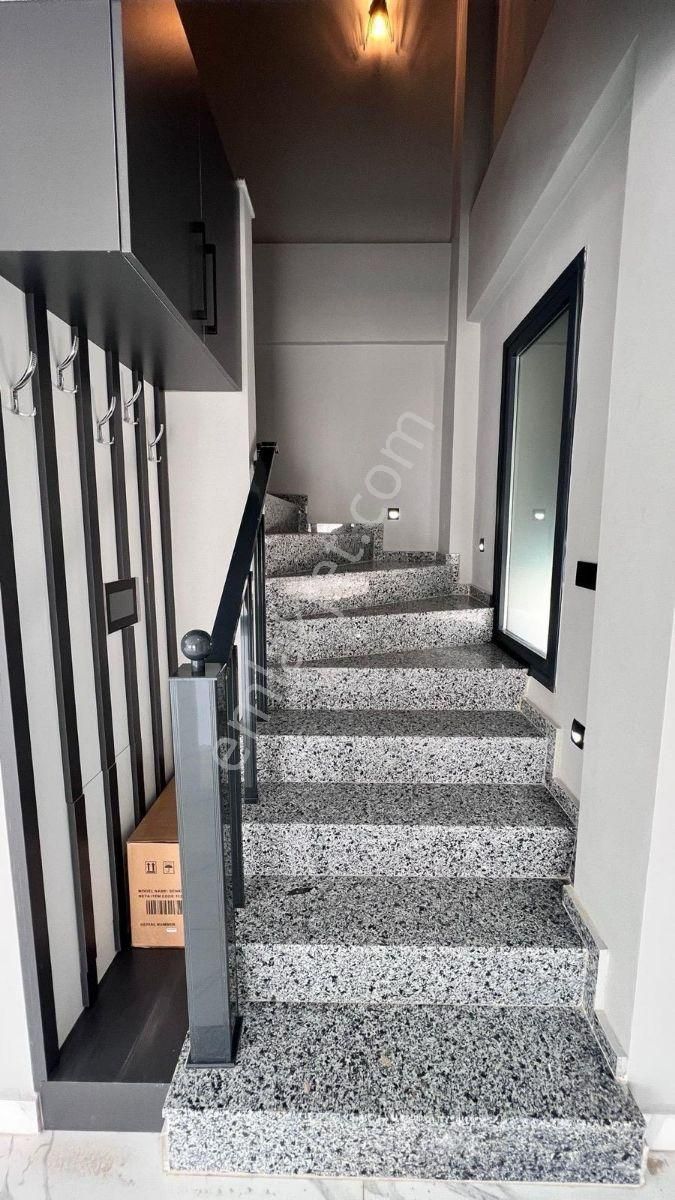 Didim Merkezde Satılık Müstakil Havuzlu Villa - Görsel 18