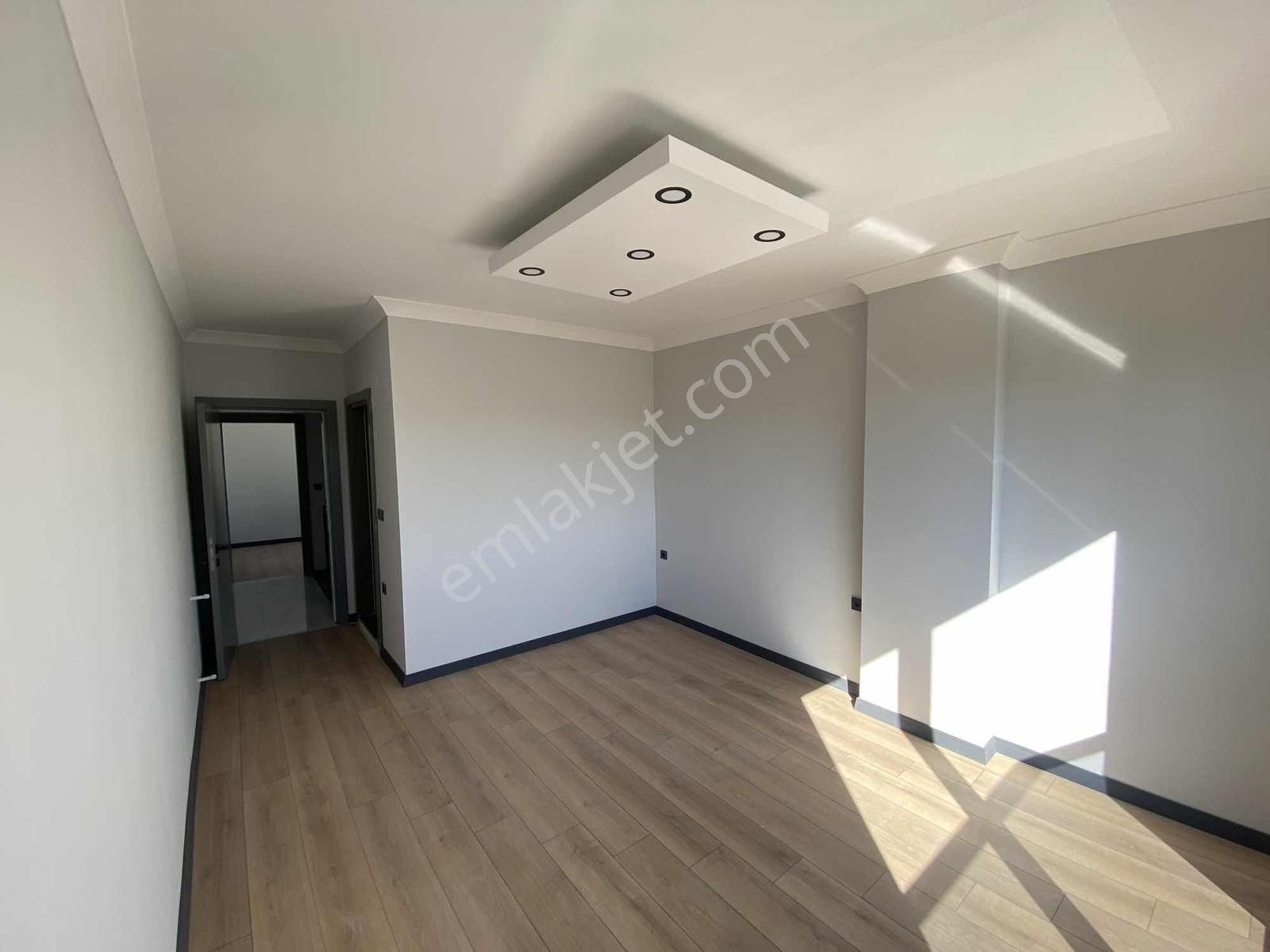 250m2 Arsa Tam Müstakil 3+1 Ayrı Mutfak Havuzlu Otoparklı Villa - Görsel 10