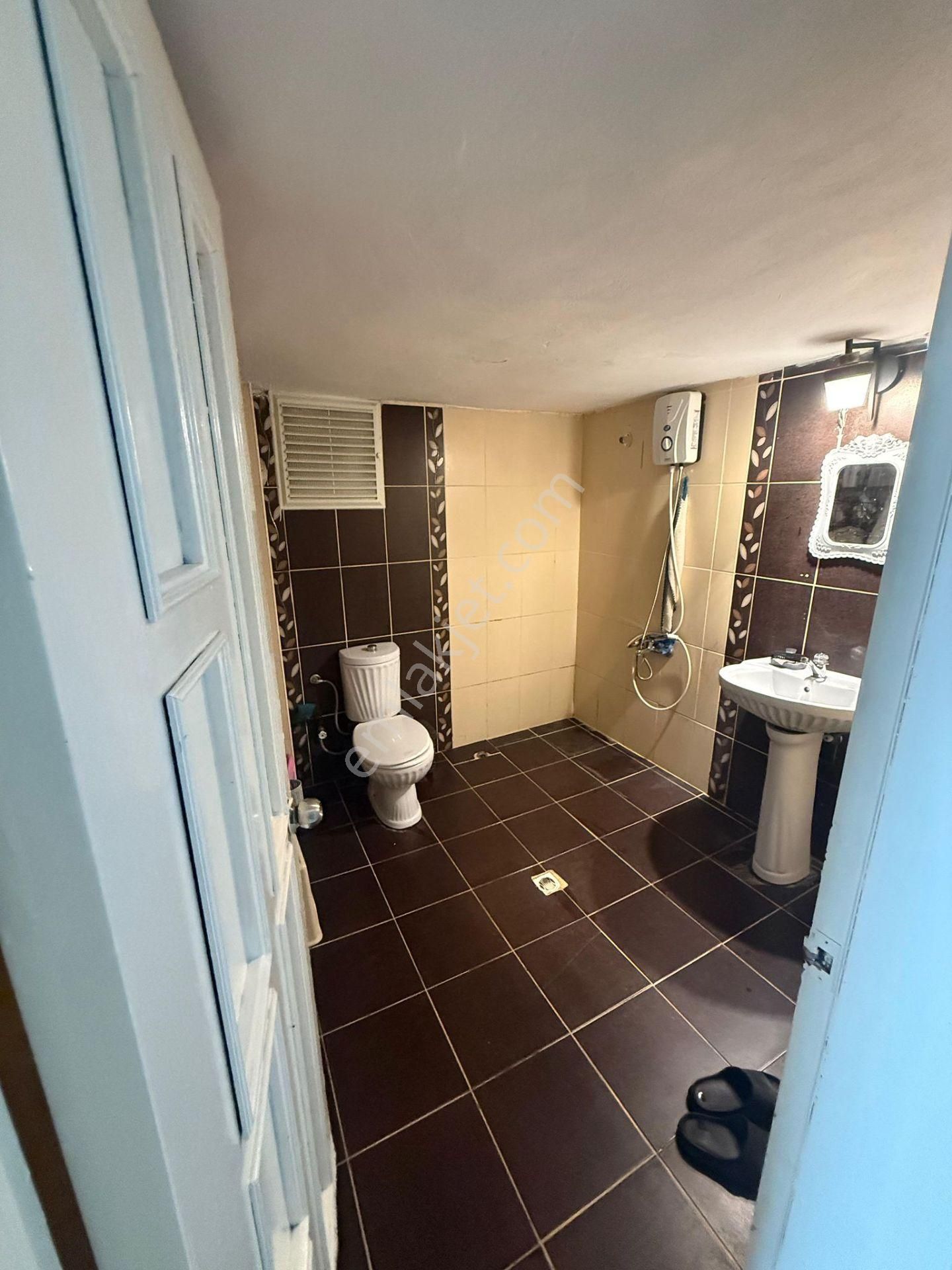 Adana Seyhanda Pınar Mahallesinde Kiralık Cadde Üzerinde 3+1 Fırsat Cazip Daire - Görsel 12