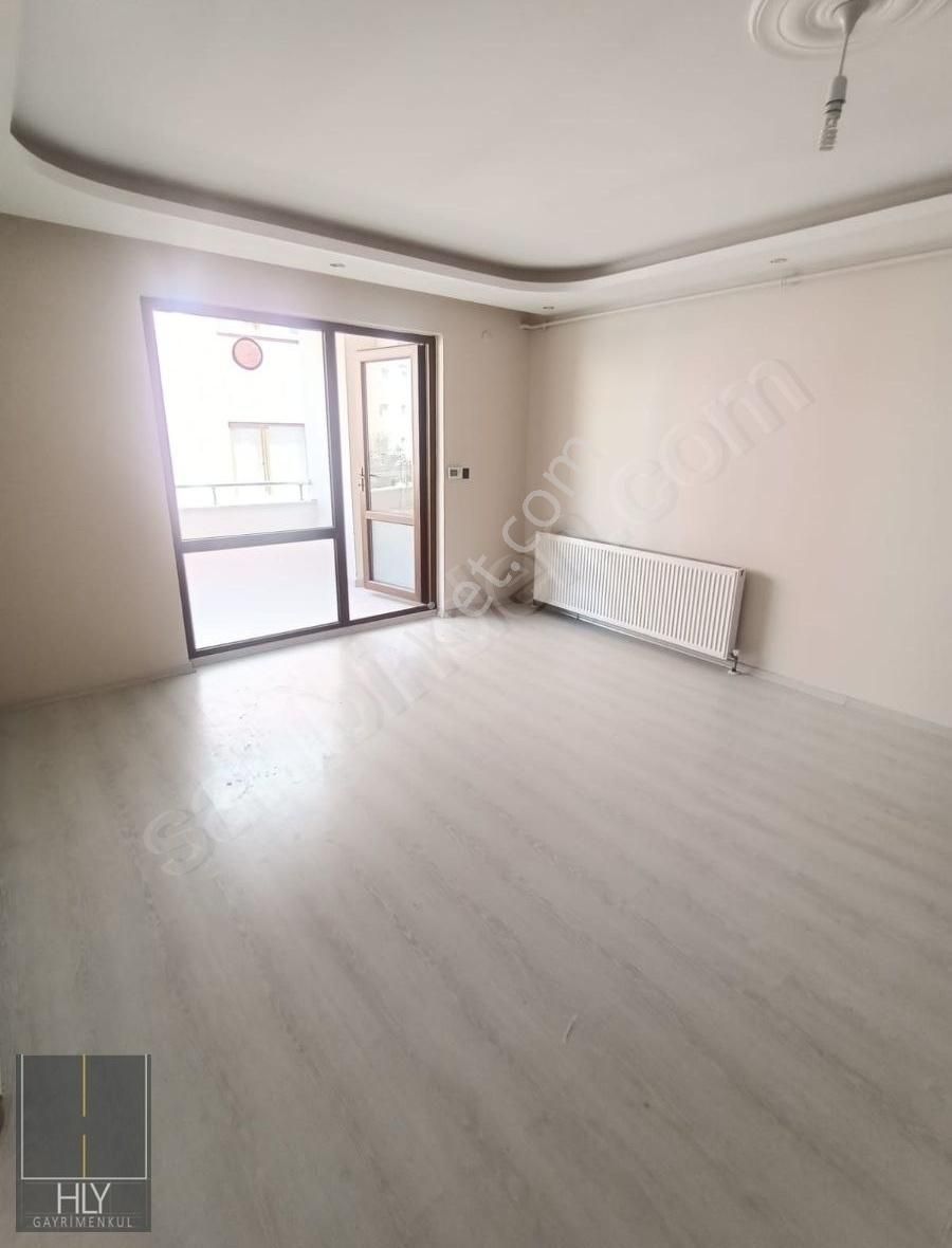 Hly Gayrimenkulde Plevne Mah.eşyasız Kiralık 1+1 Daire - Görsel 2