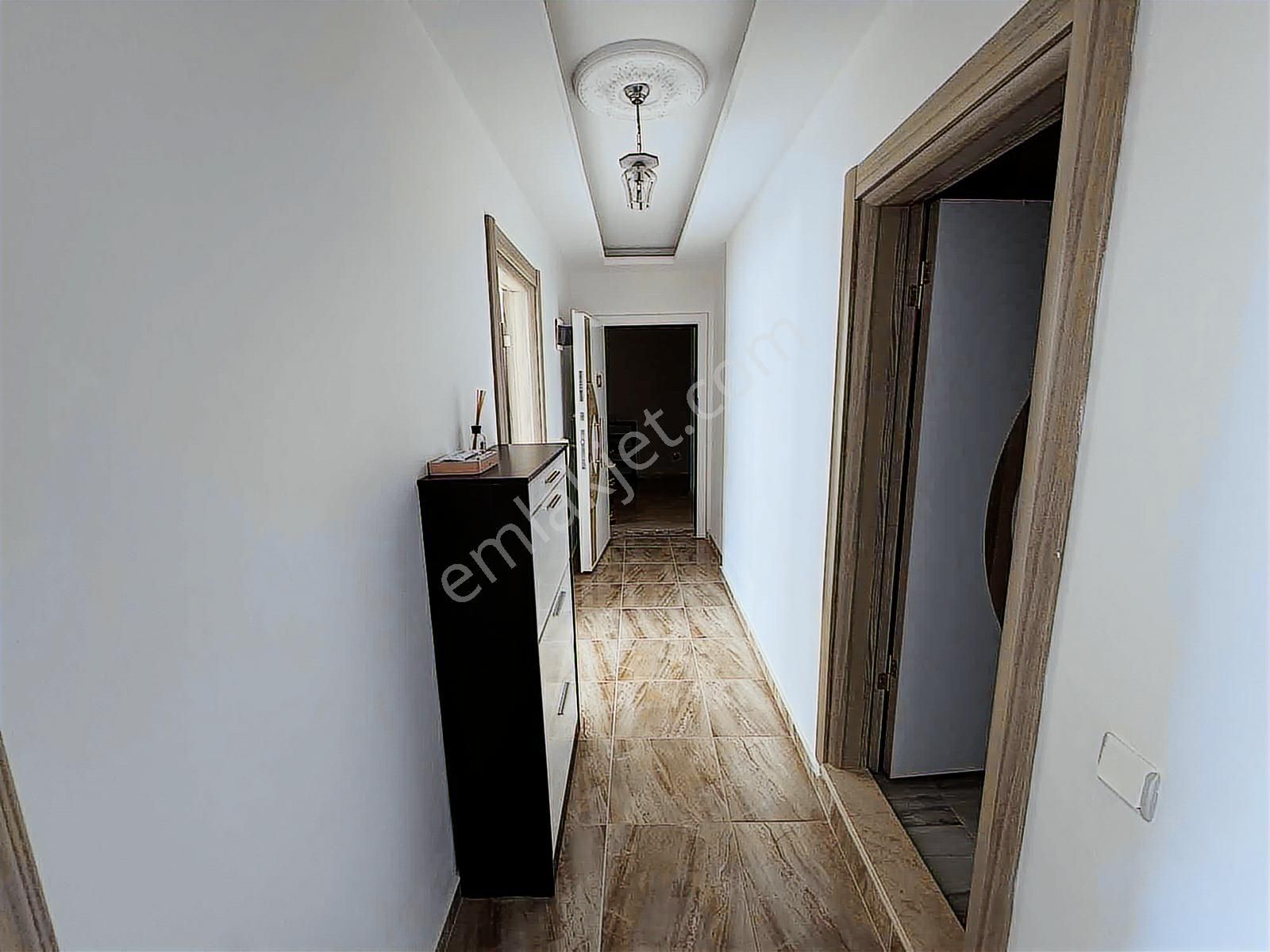 Efeler Mahallesinde Ön Cephe Full Eşyal 1+1 Daire - Görsel 7