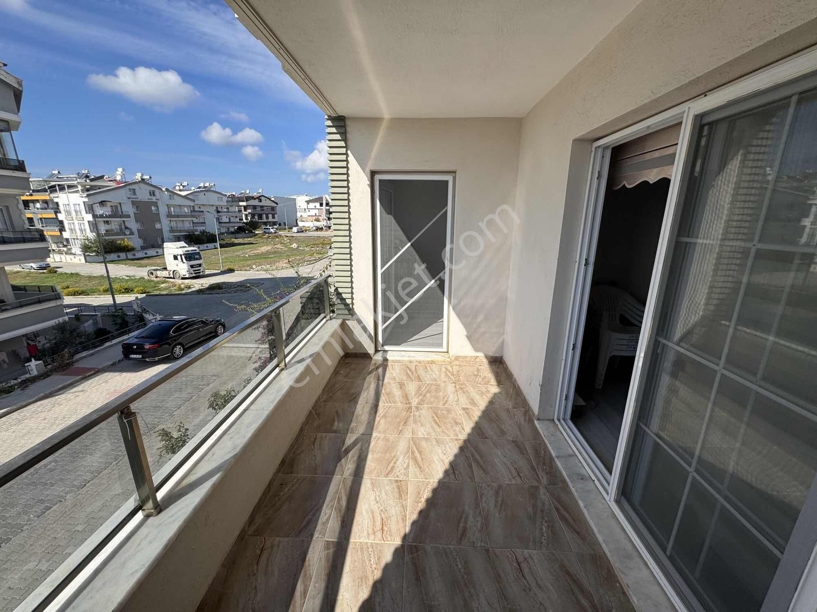 Efeler Mahallesinde Ön Cephe Full Eşyal 1+1 Daire - Görsel 20