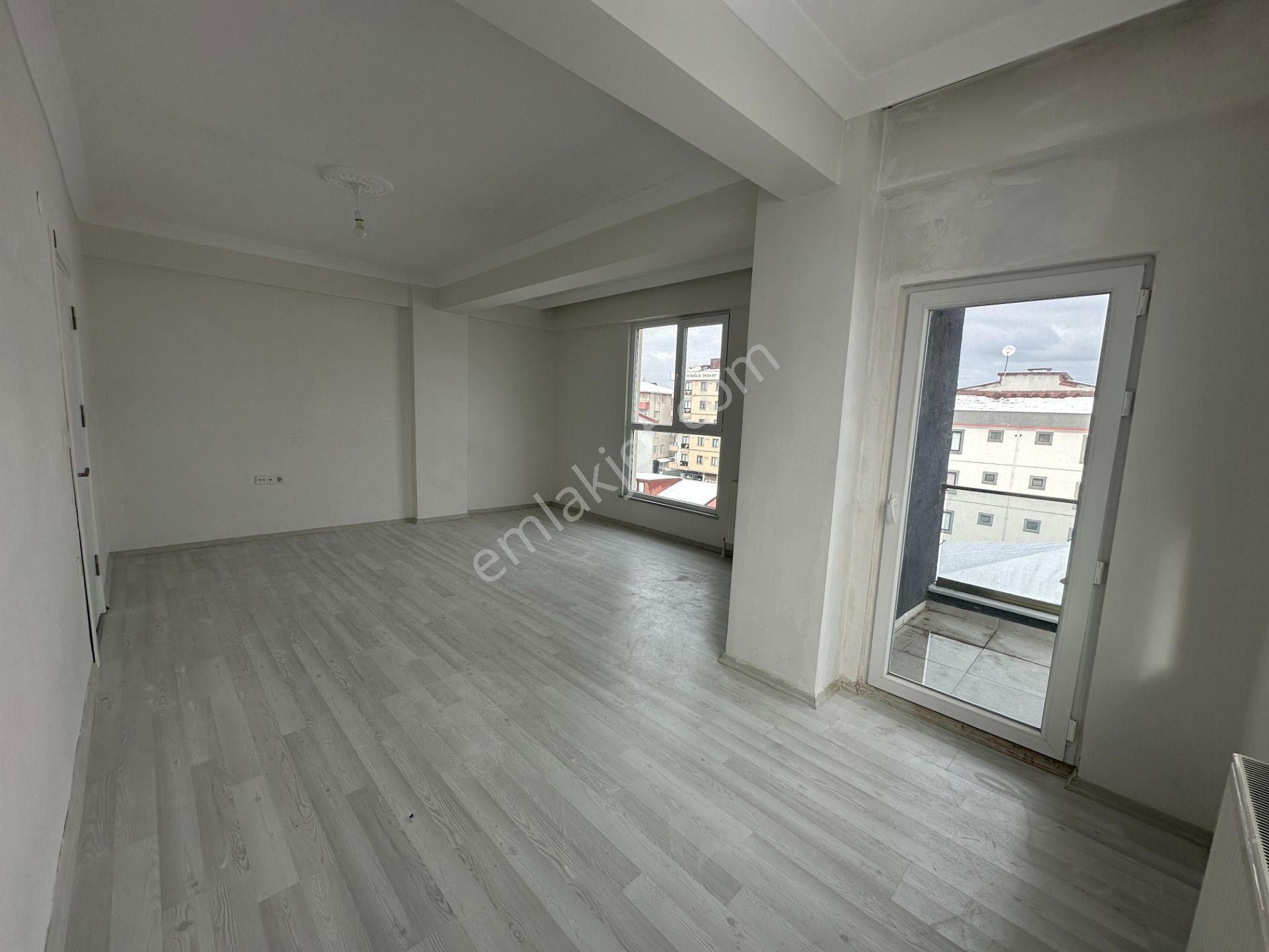 Sultanbeyli Necip Fazıl Mahallesi Geniş Ferah 2+1 Kiralık Daire - Görsel 7