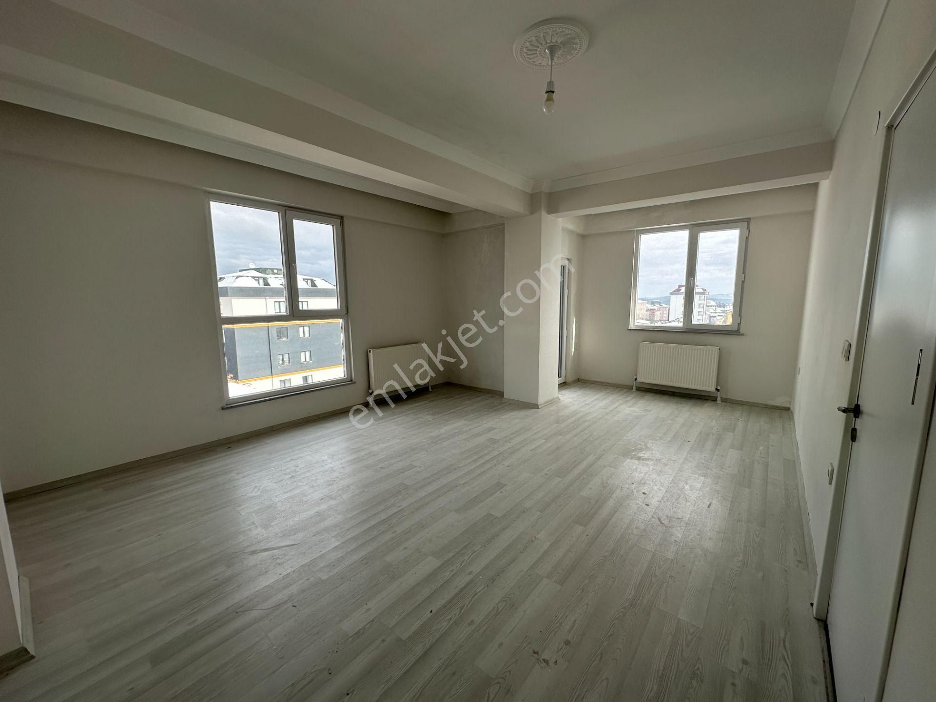 Sultanbeyli Necip Fazıl Mahallesi Geniş Ferah 2+1 Kiralık Daire - Görsel 5