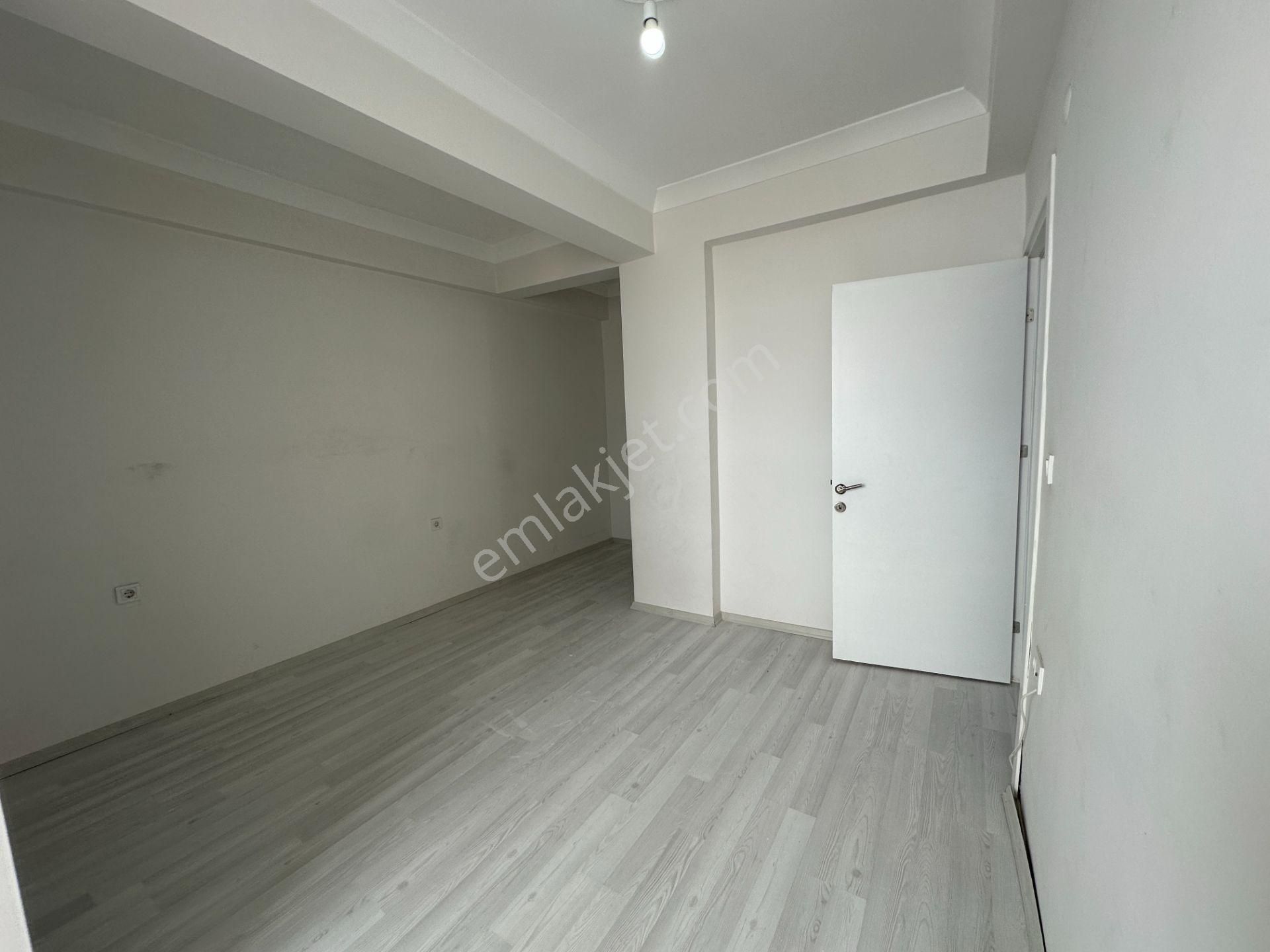 Sultanbeyli Necip Fazıl Mahallesi Geniş Ferah 2+1 Kiralık Daire - Görsel 20