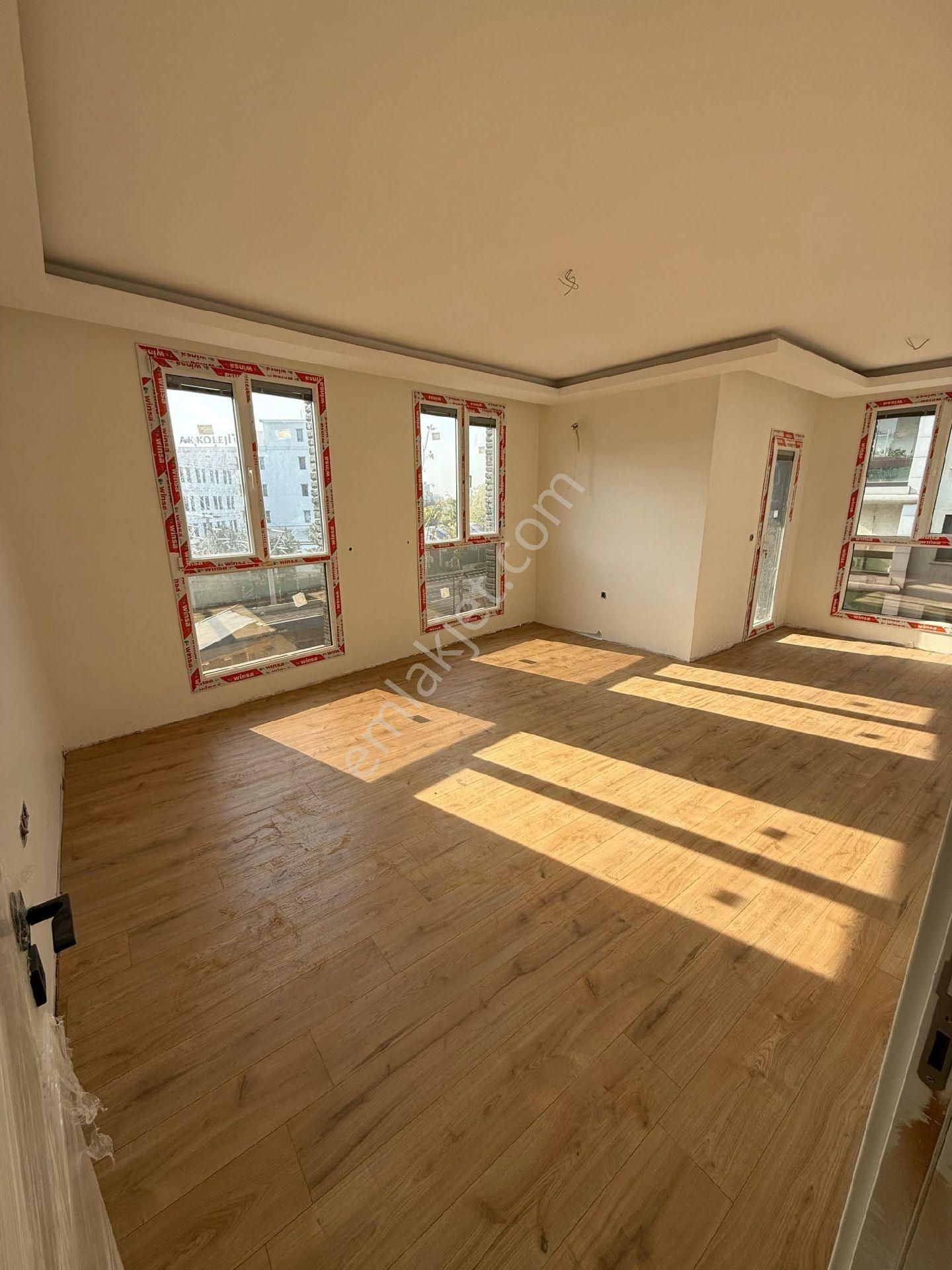 Fırsat! Maltepe De Sıfır Binada Balkonlu 2+1 Satılık Daire