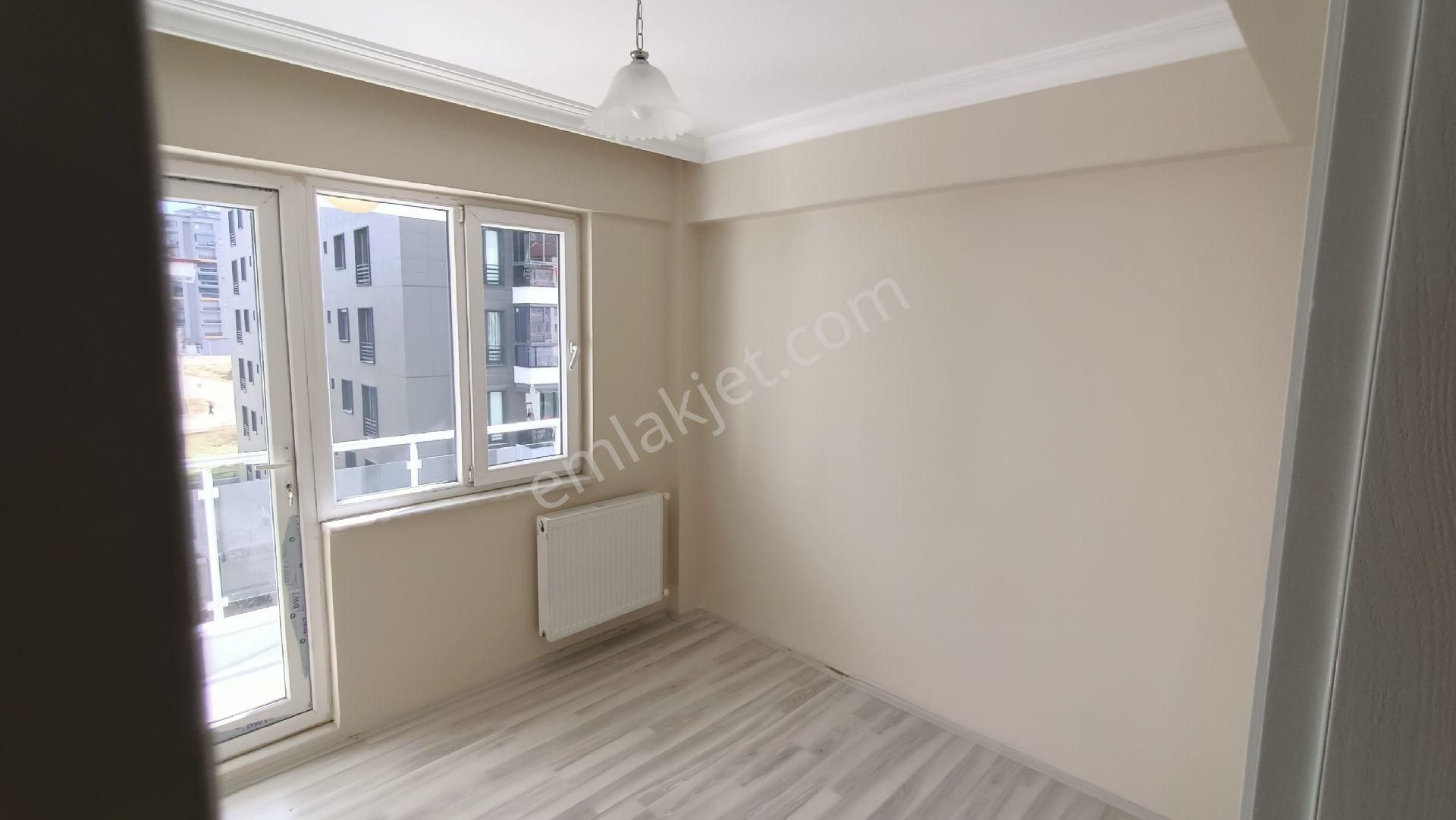 Tercih'ten Şemikler Cinkaya Bulvarı Üzerinde Site İçerisi Satılık Ara Kat Daire - Görsel 3