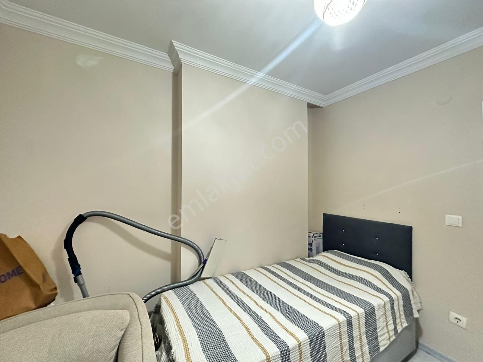 Silahtarağada Site İçinde Kapalı Otoparklı 2+1 Lüks Fırsat Daire - Görsel 20