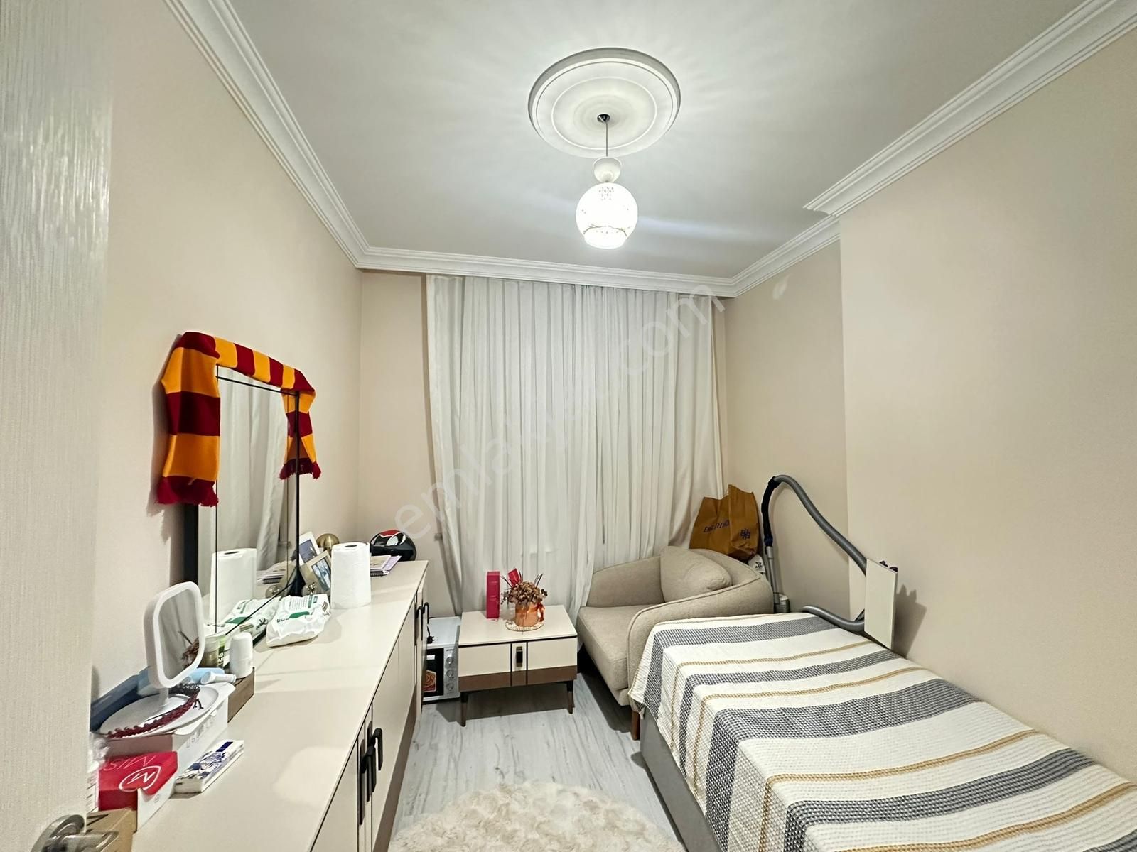 Silahtarağada Site İçinde Kapalı Otoparklı 2+1 Lüks Fırsat Daire - Görsel 21