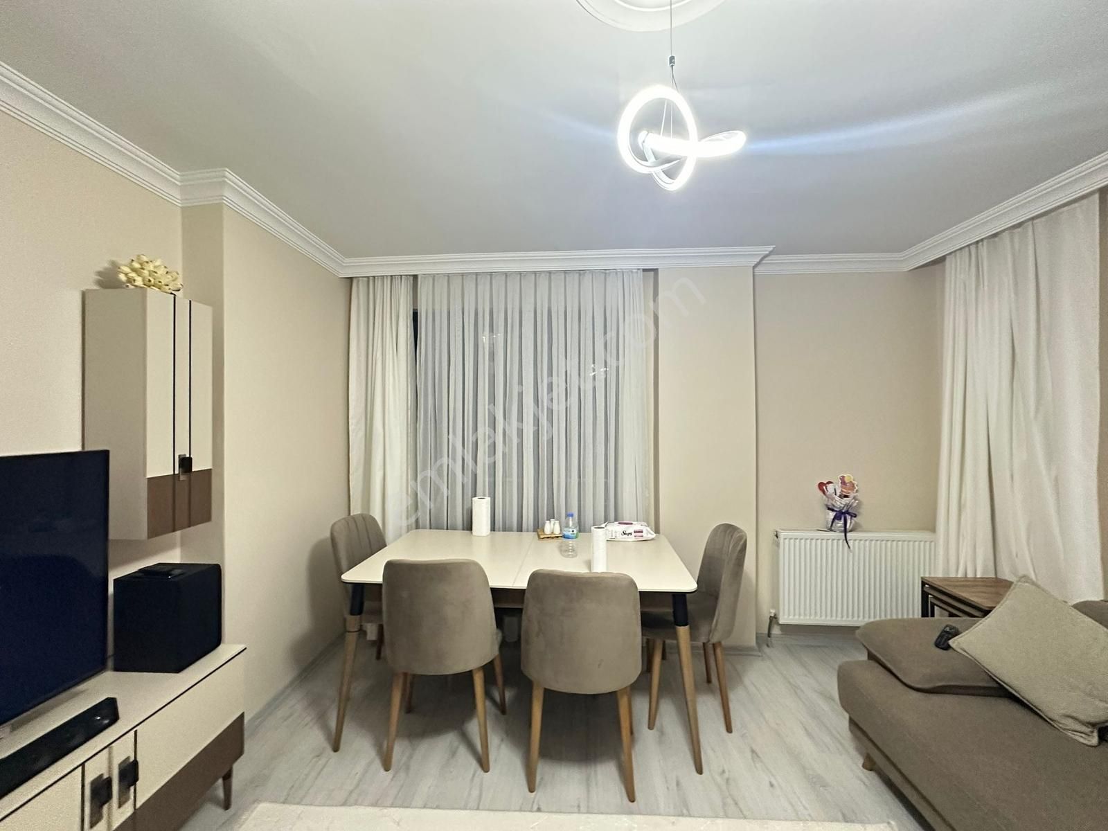 Silahtarağada Site İçinde Kapalı Otoparklı 2+1 Lüks Fırsat Daire - Görsel 4