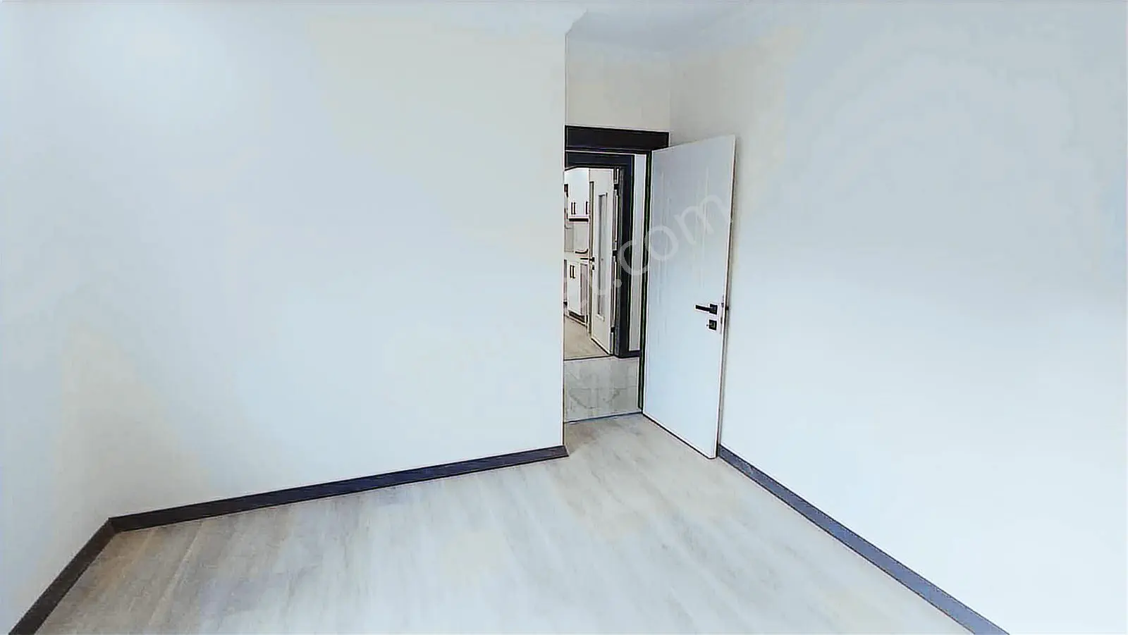 Yıldırım Beyazıt Mahallesinde Merkezi Konumda Kiralık 1+1 Daire - Görsel 2