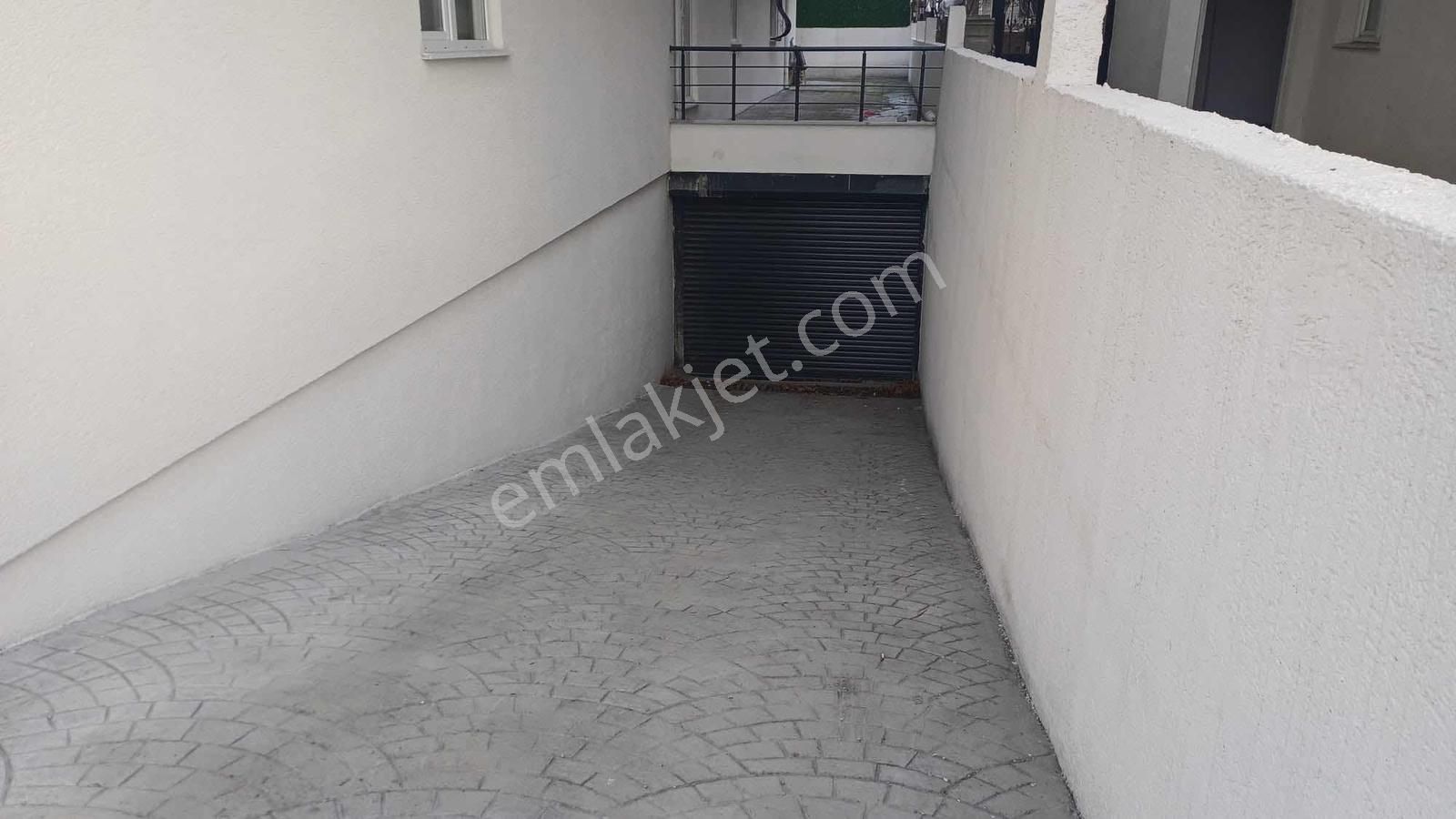 Yıldırım Beyazıt Mahallesinde Merkezi Konumda Kiralık 1+1 Daire - Görsel 5