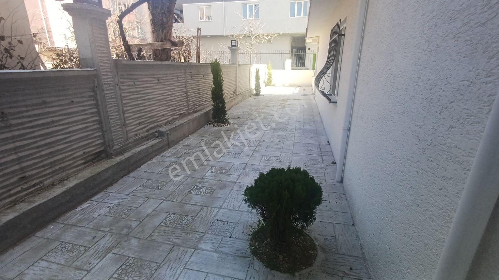 Yıldırım Beyazıt Mahallesinde Merkezi Konumda Kiralık 1+1 Daire - Görsel 6